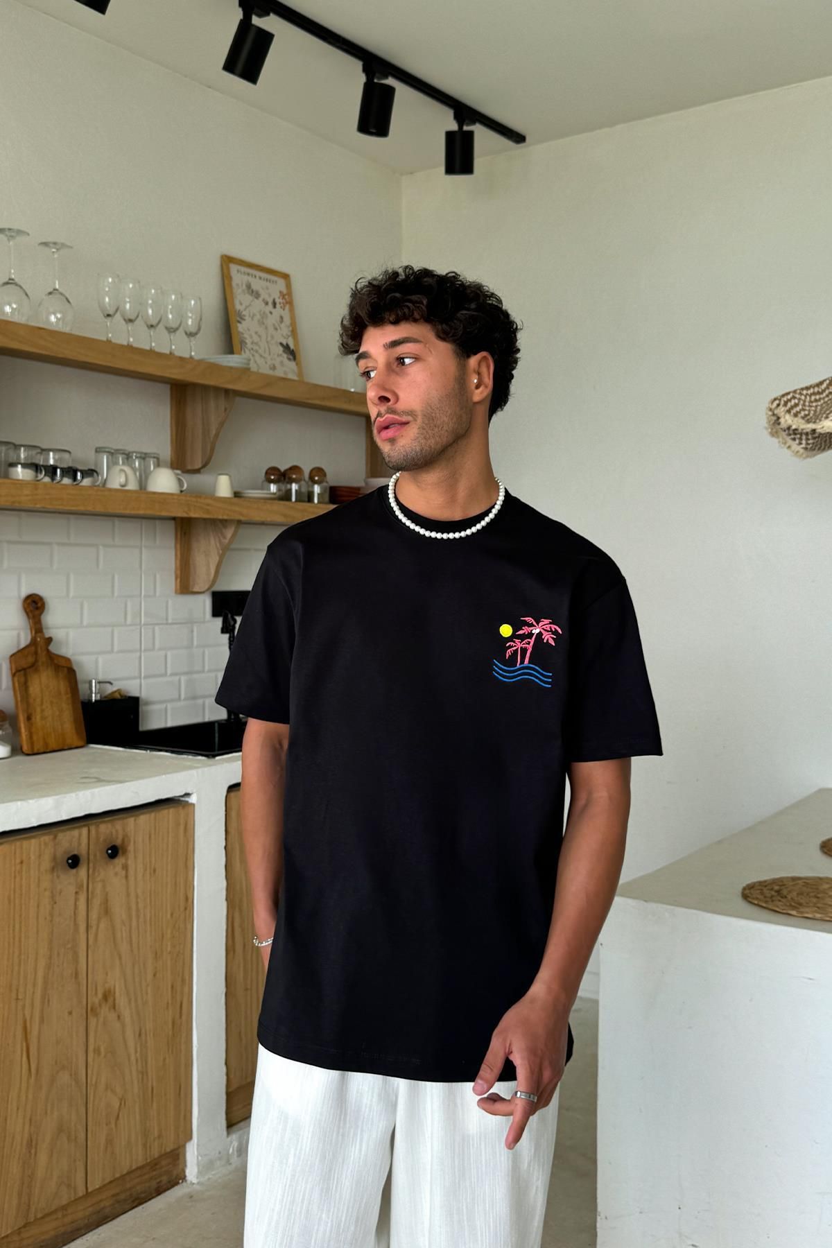 Flaw Wear Siyah Beach Nakışlı Tişört