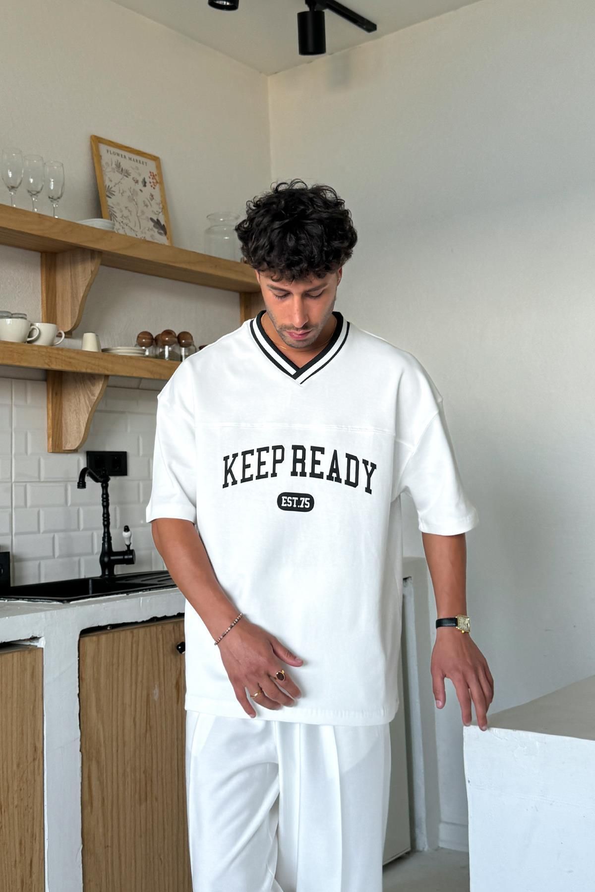 Flaw Wear Beyaz Keep Ready V Yaka Tişört