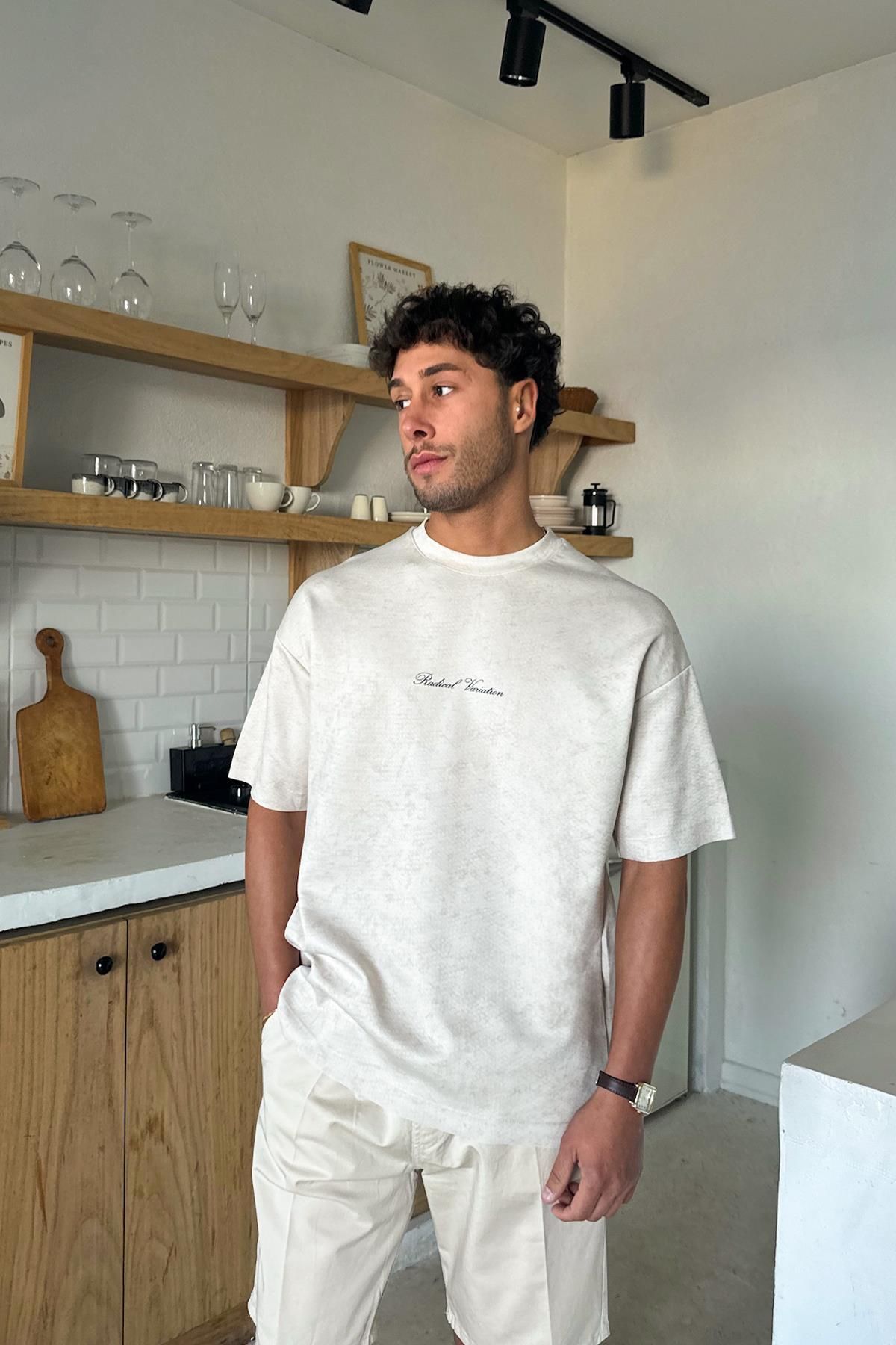 Flaw Wear Krem Radical Variation Baskılı Tişört