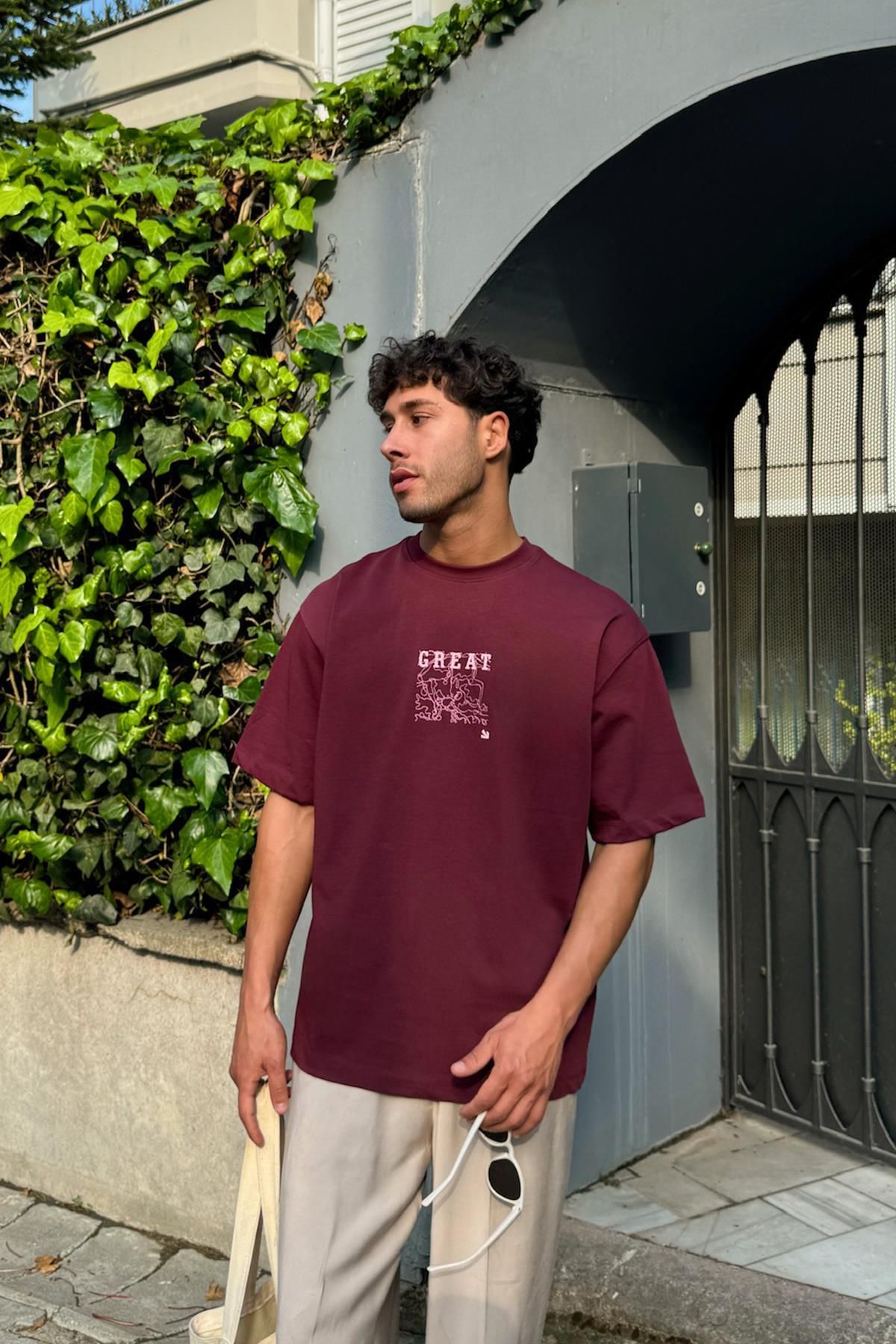 Flaw Wear Great Baskılı Tişört