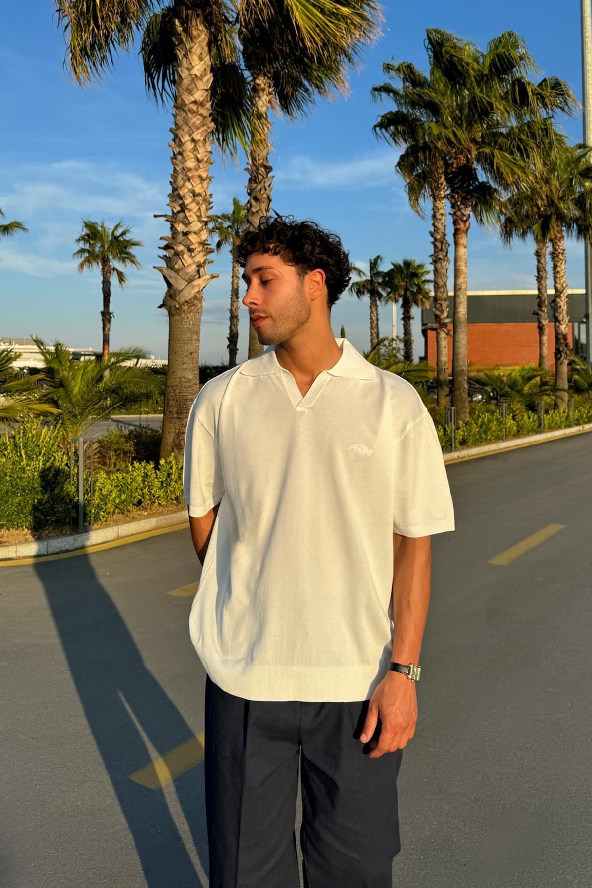 Flaw Wear Nakışlı Polo Yaka Beyaz Triko Tişört