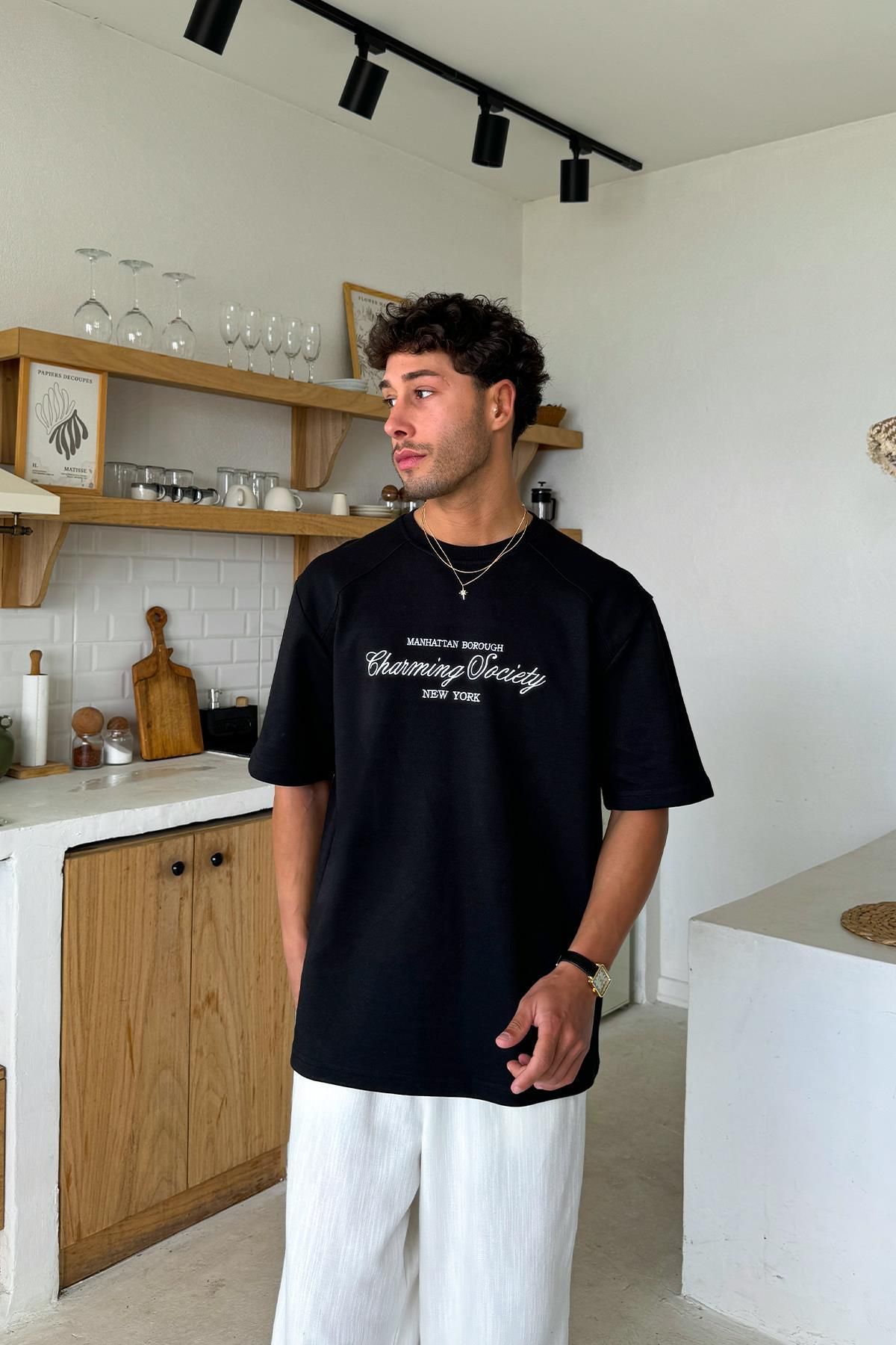 Flaw Wear Siyah New York Nakışlı Tişört