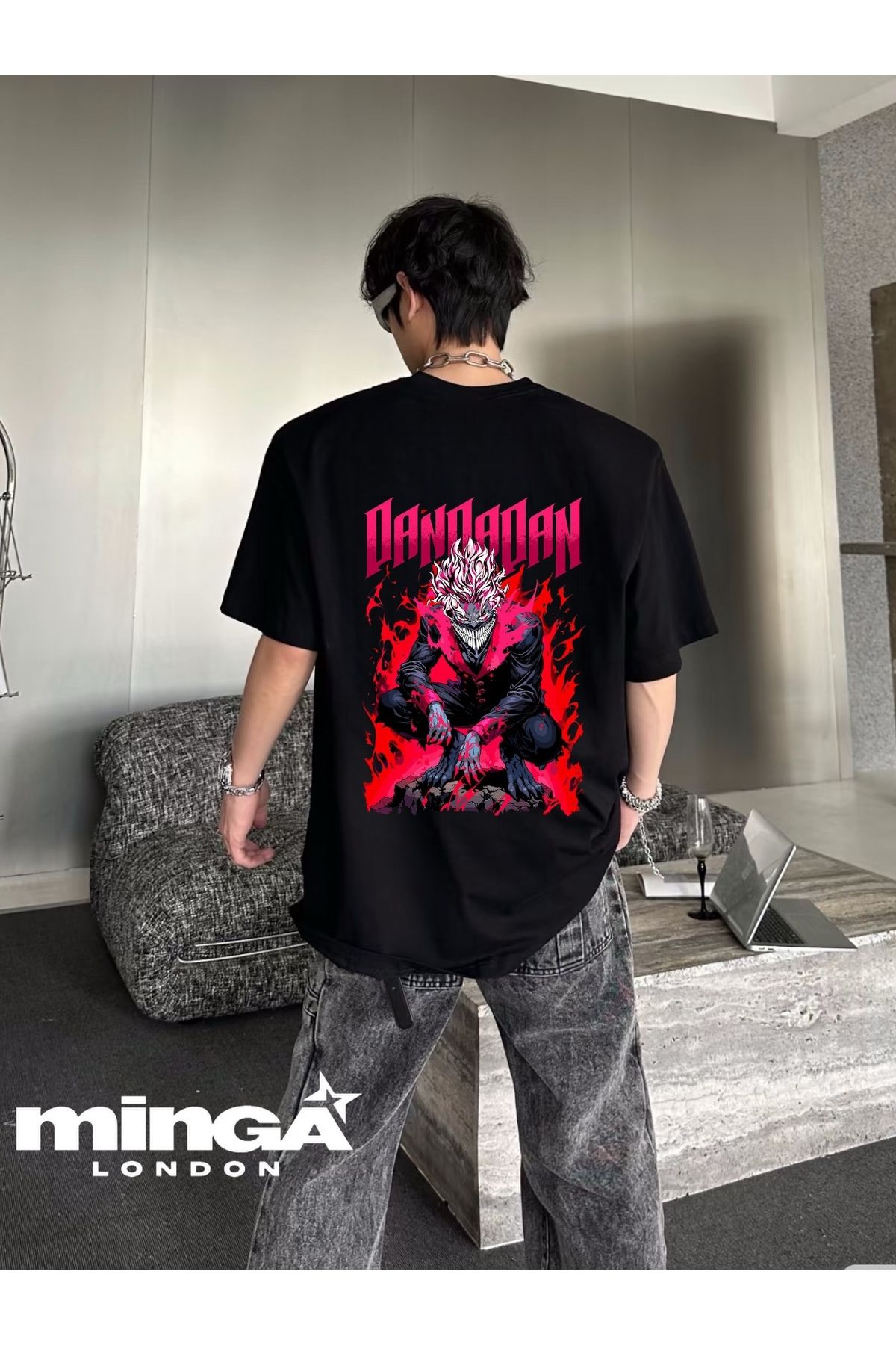 Minga London Dan Dadan Anime Baskılı Siyah Oversize Tshirt- Minga London