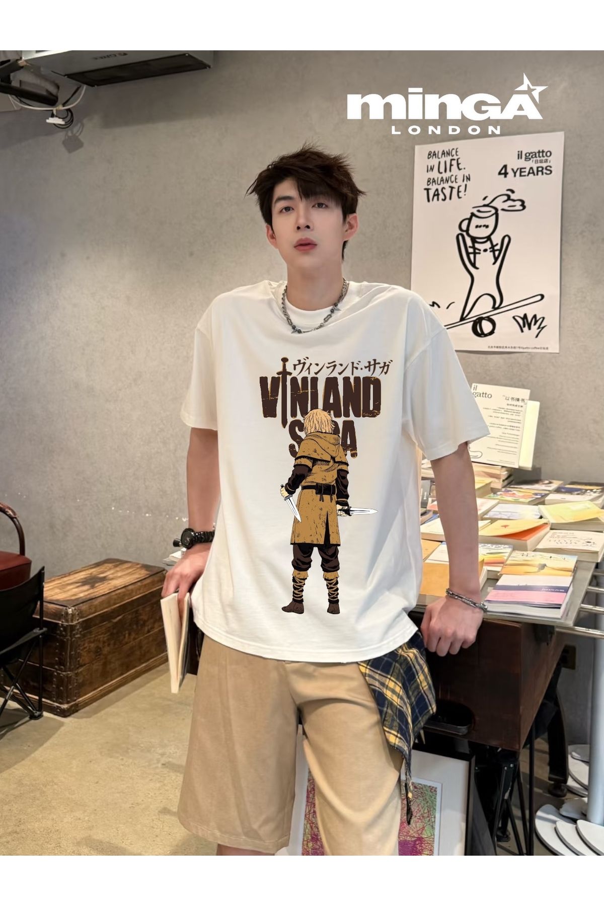 Minga London Soldier Anime Baskılı Siyah Oversize Tshirt- Minga London