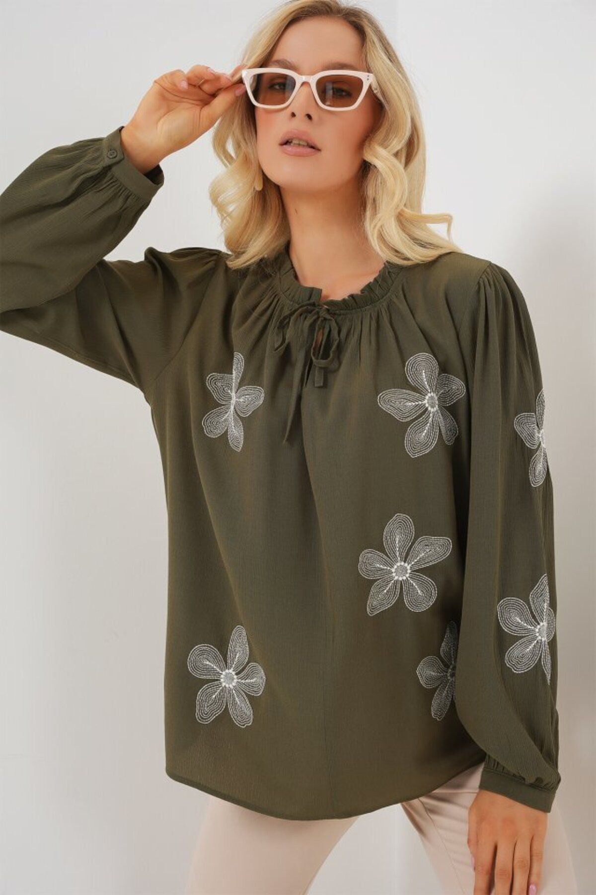 D&M Life Collection Uzun Kol Nakışlı Örme Bluz 951 - Haki - 42 - Haki