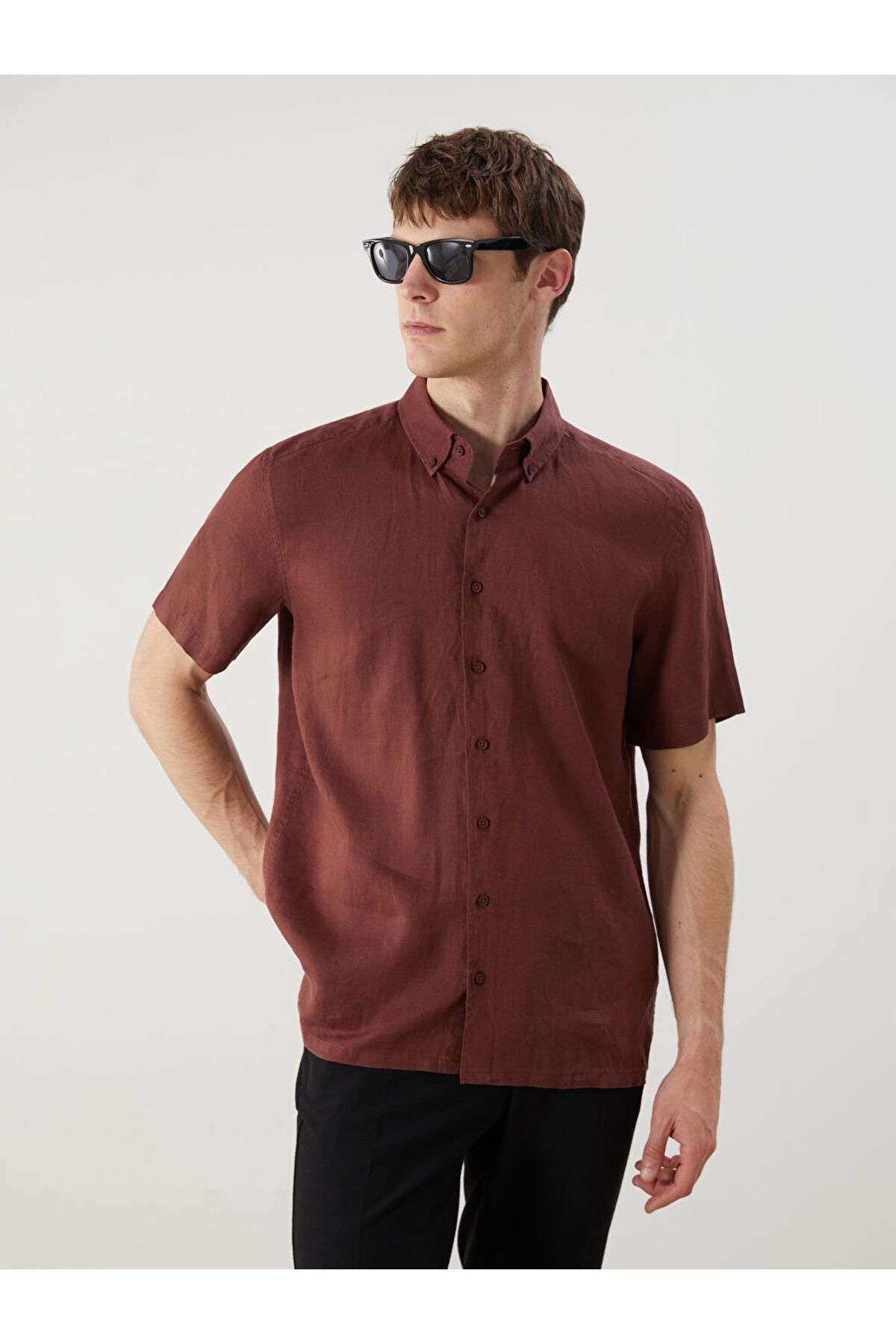 LC Waikiki LCW Regular Fit Kısa Kollu Keten Erkek Gömlek