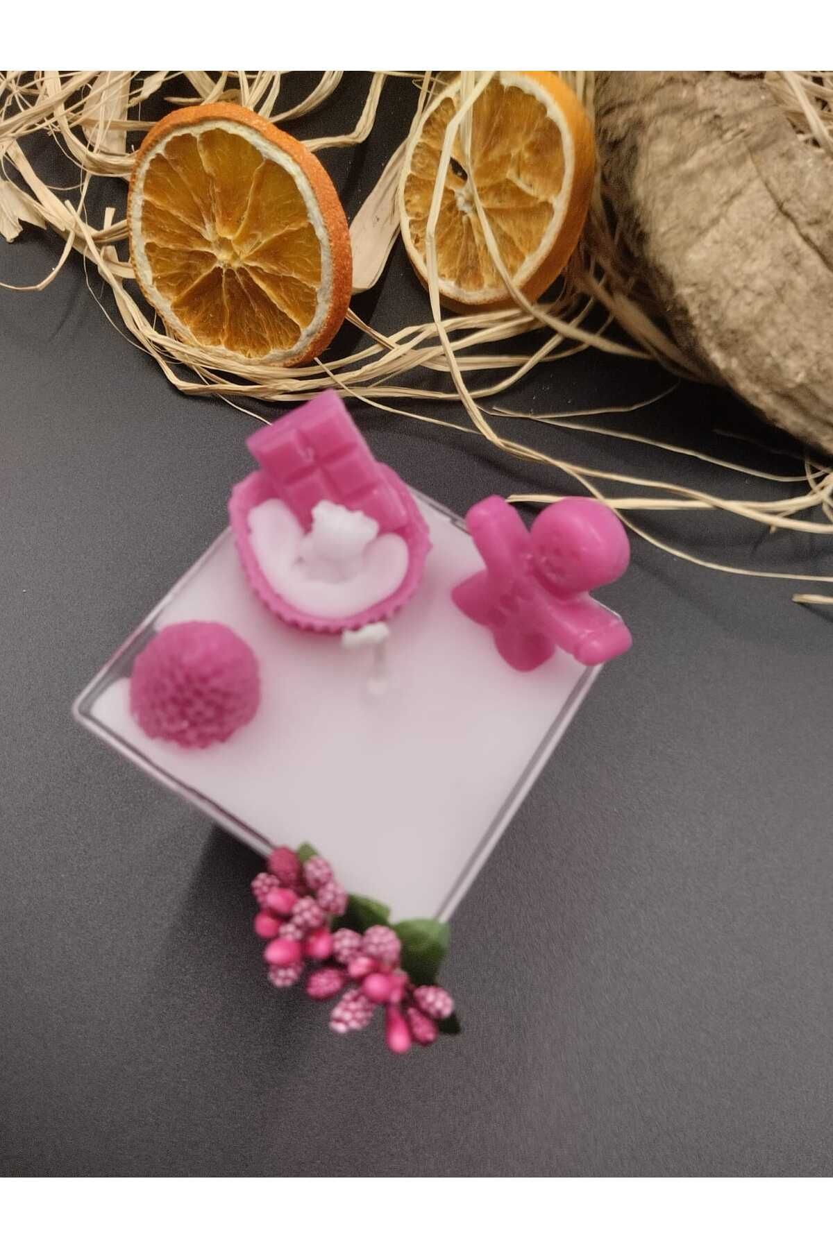 rat KUTU İÇİNDE SAKIZ BUBBLE KOKULU SOYAWAX EL YAPIMI PEMBE MUM