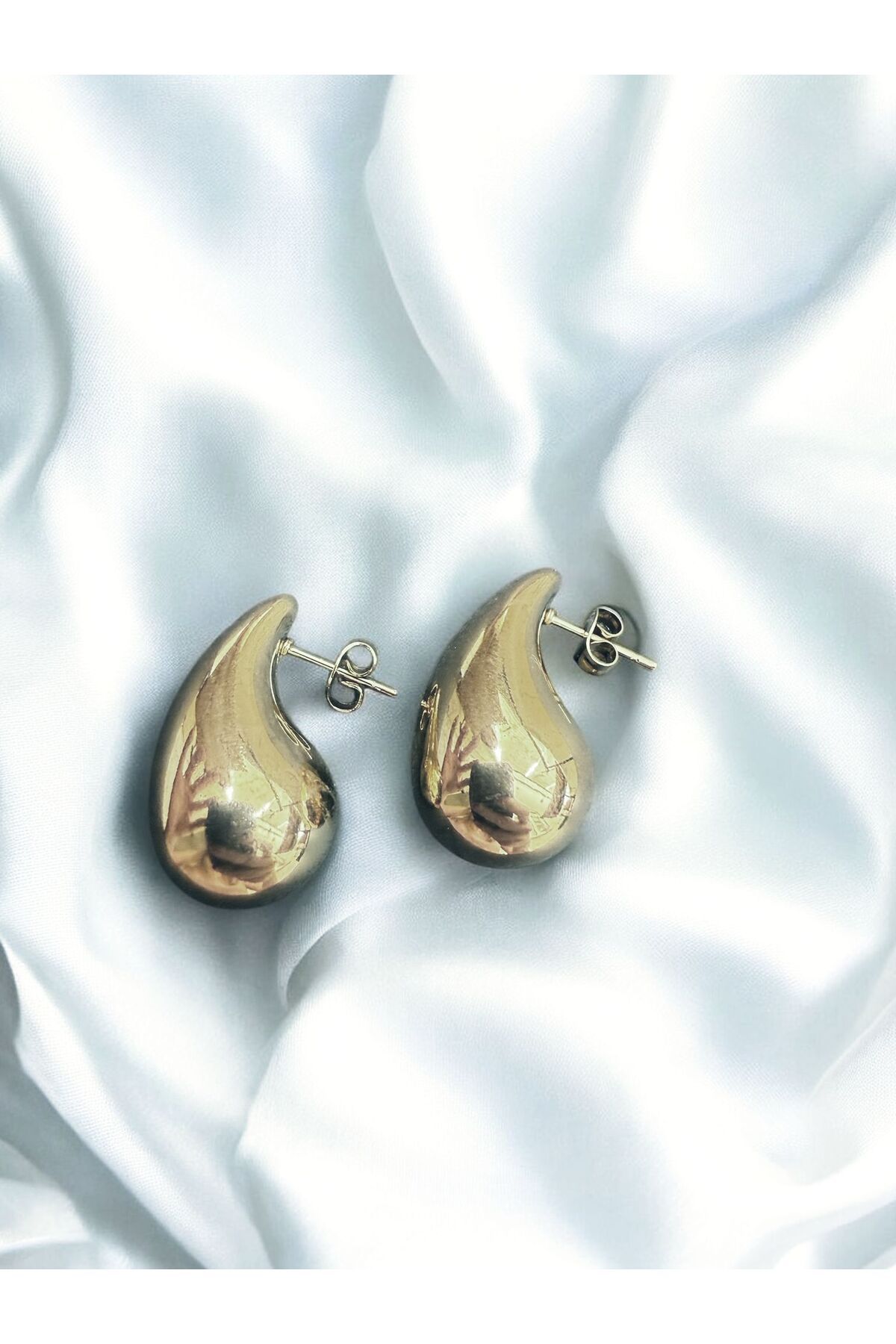 AKMNY BOUTIQUE Kadın Küpe Gold Gözyaşı Damla Model Küpe