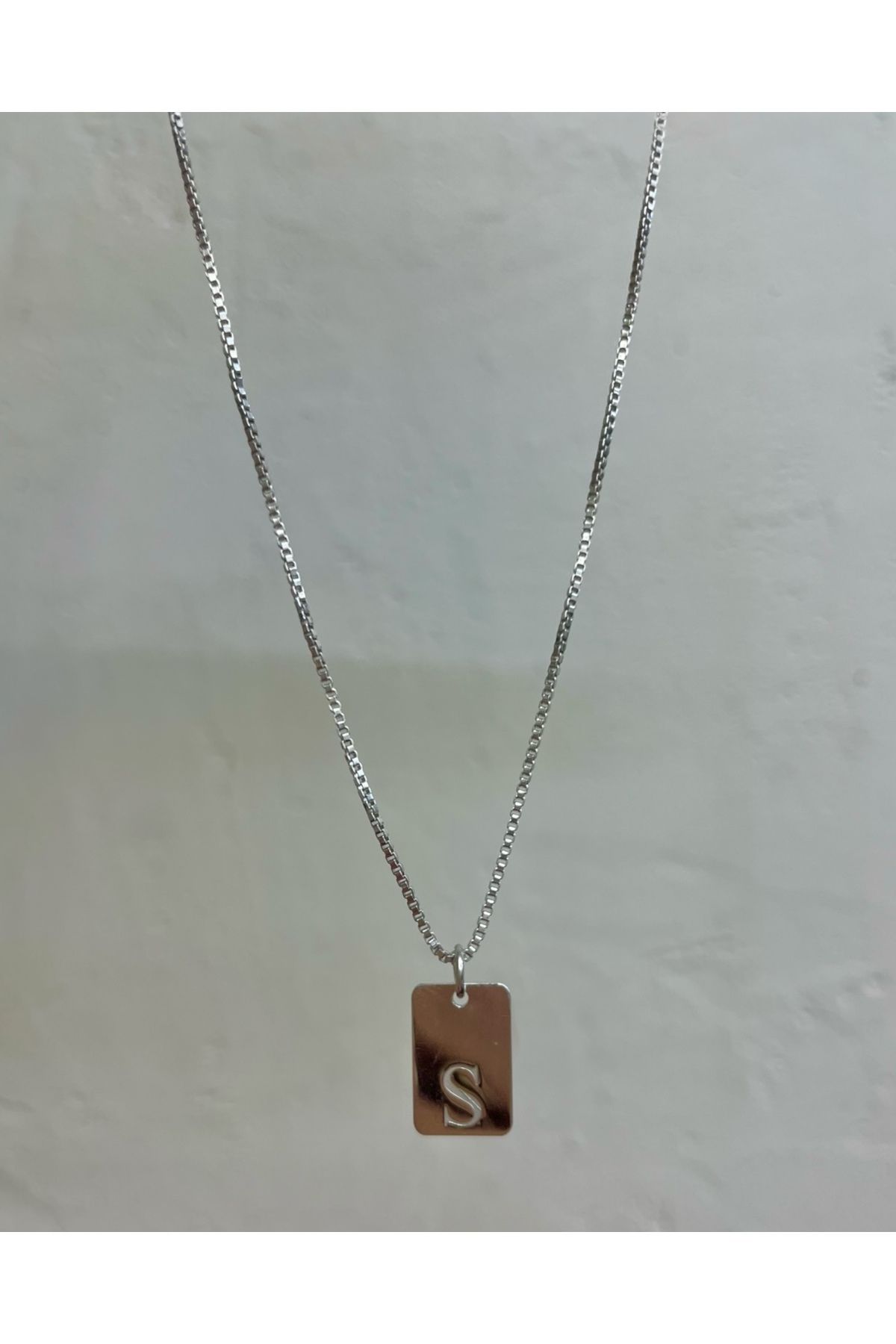 SİRİUS 925 Gümüş | Harfini Seç Plaka Kolye Unisex