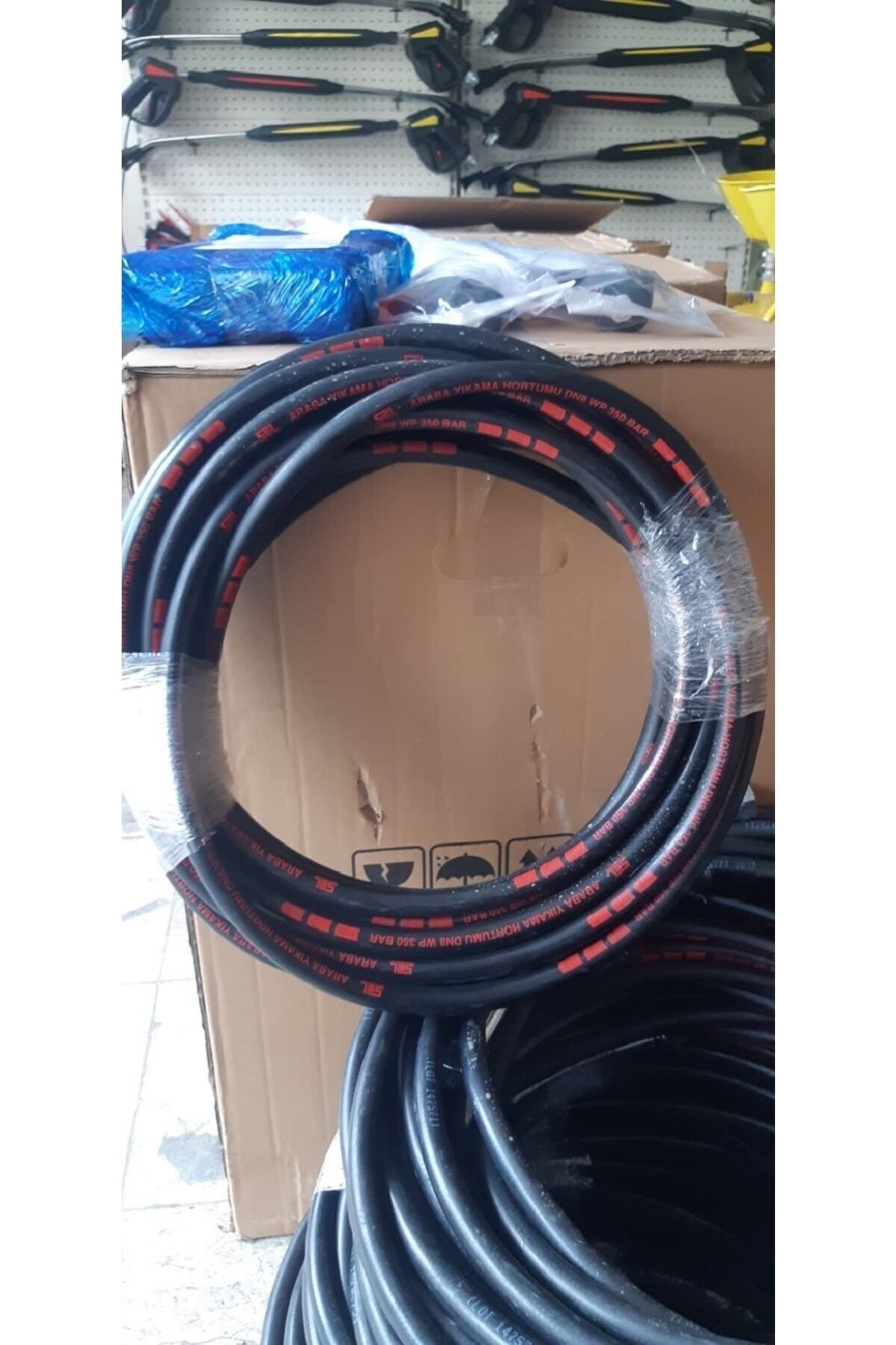AboutThePerfect Yüksek Basınçlı 10 Metre Oto Yıkama Hortumu, Güçlü Ve Dayanıklı Temizlik Aksesuarı