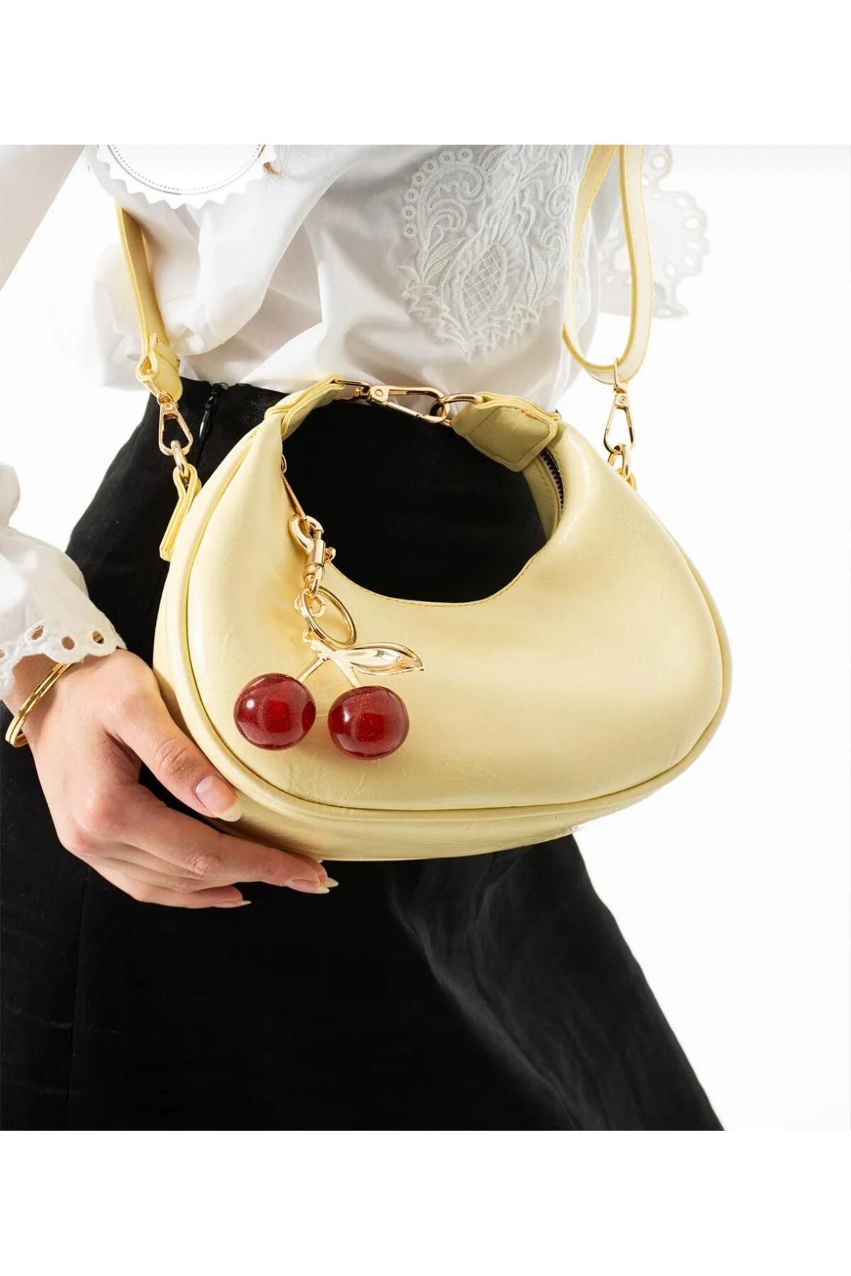 LİSBOND ELEGANCE Lisbond Elegance Betty Model Sarı Charm Hediyeli Kadın El Ve Omuz Çantası