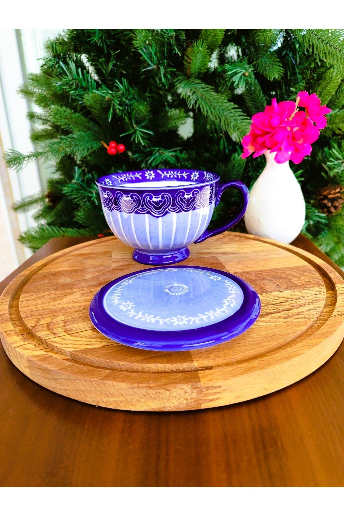Madame Coco-Revve Classic Tea Cup with Lid - 300 ml 2