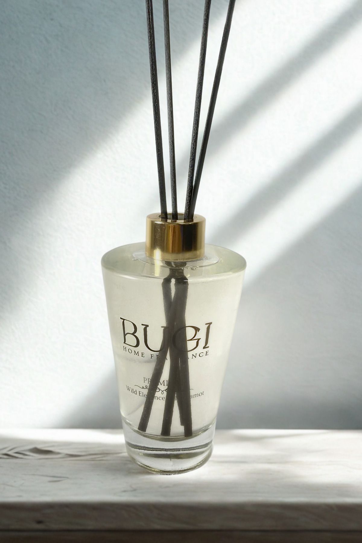 BUGİ HOME COLLECTİON Wild Elegance & Bergamot Çubuklu Ev, Oda Kokusu Odunsu Oda Kokusu 200ml