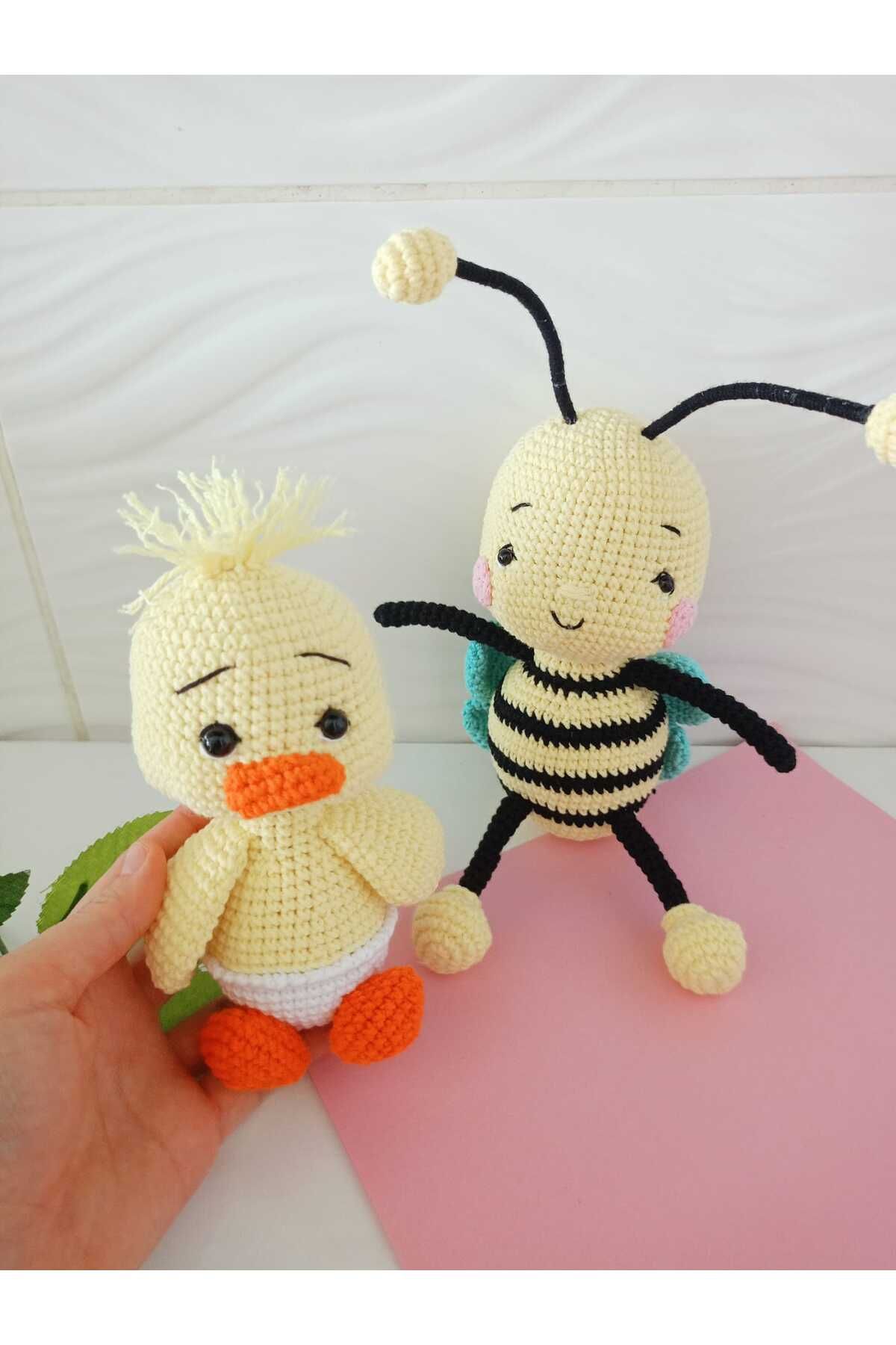 designbyoykum ÖRGÜ OYUNCAKLAR ( SEVİMLİ ÖRDEK VE ARI)