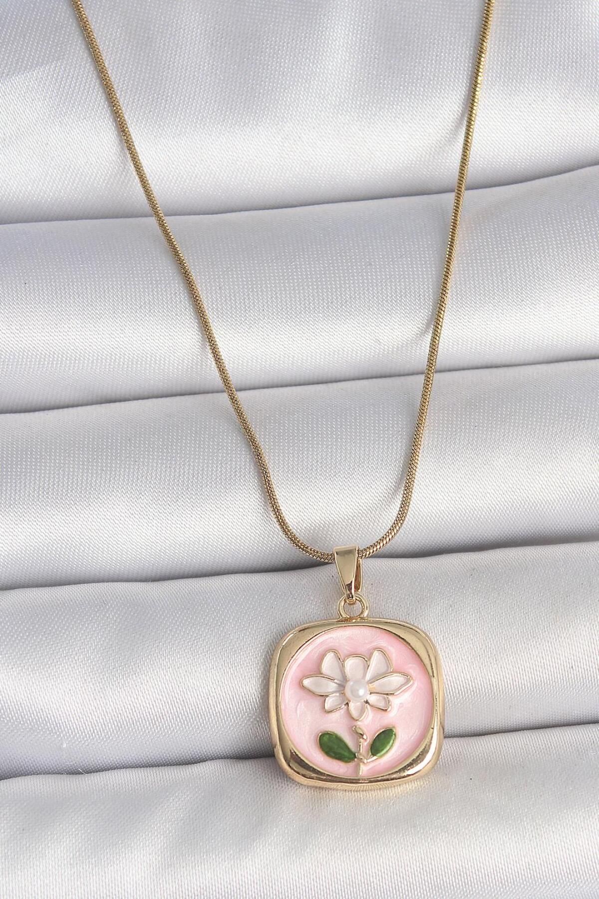 AfraBeauty 316L Çelik Gold Renk Zincir Pembe Papatya İşlemeli İnci Detay Kadın Kolye