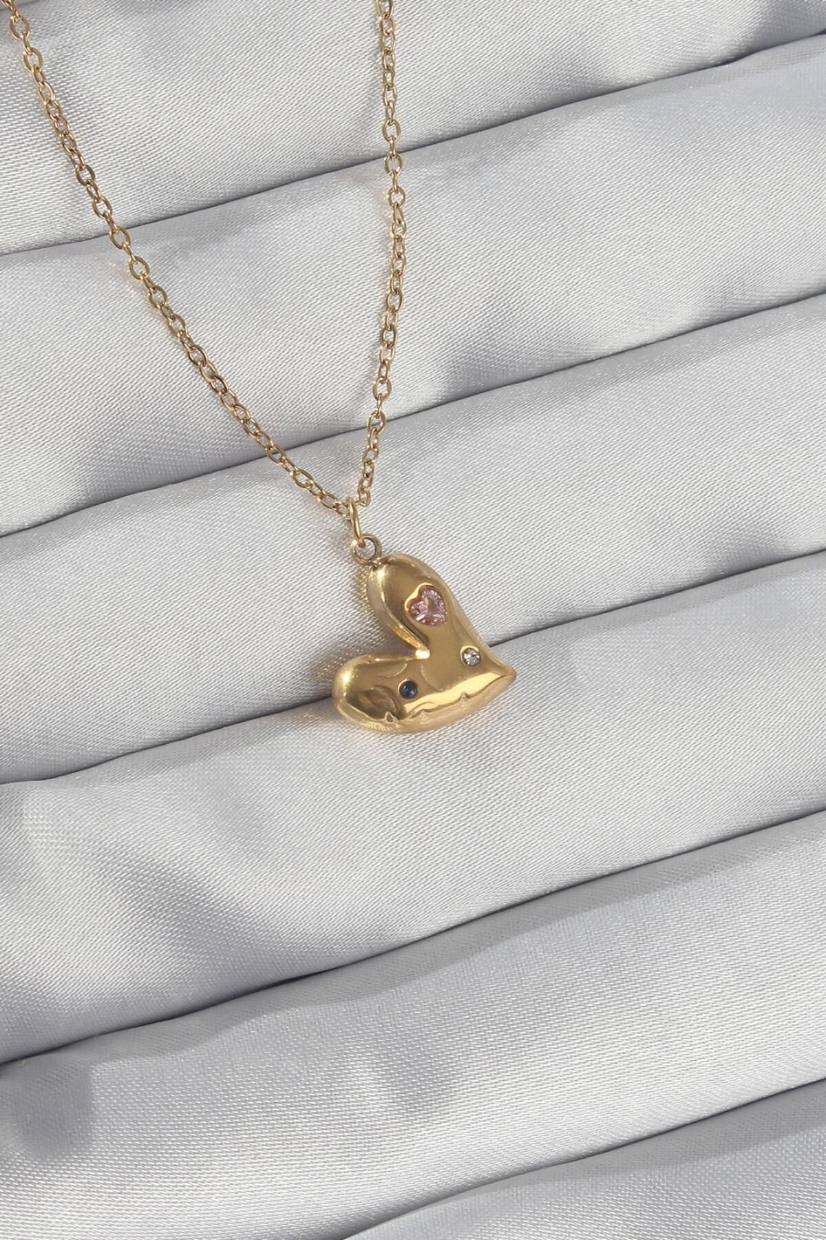 AfraBeauty 316L Çelik Zincir Gold Renk Renkli Zirkon Taşlı Kalp Kolye