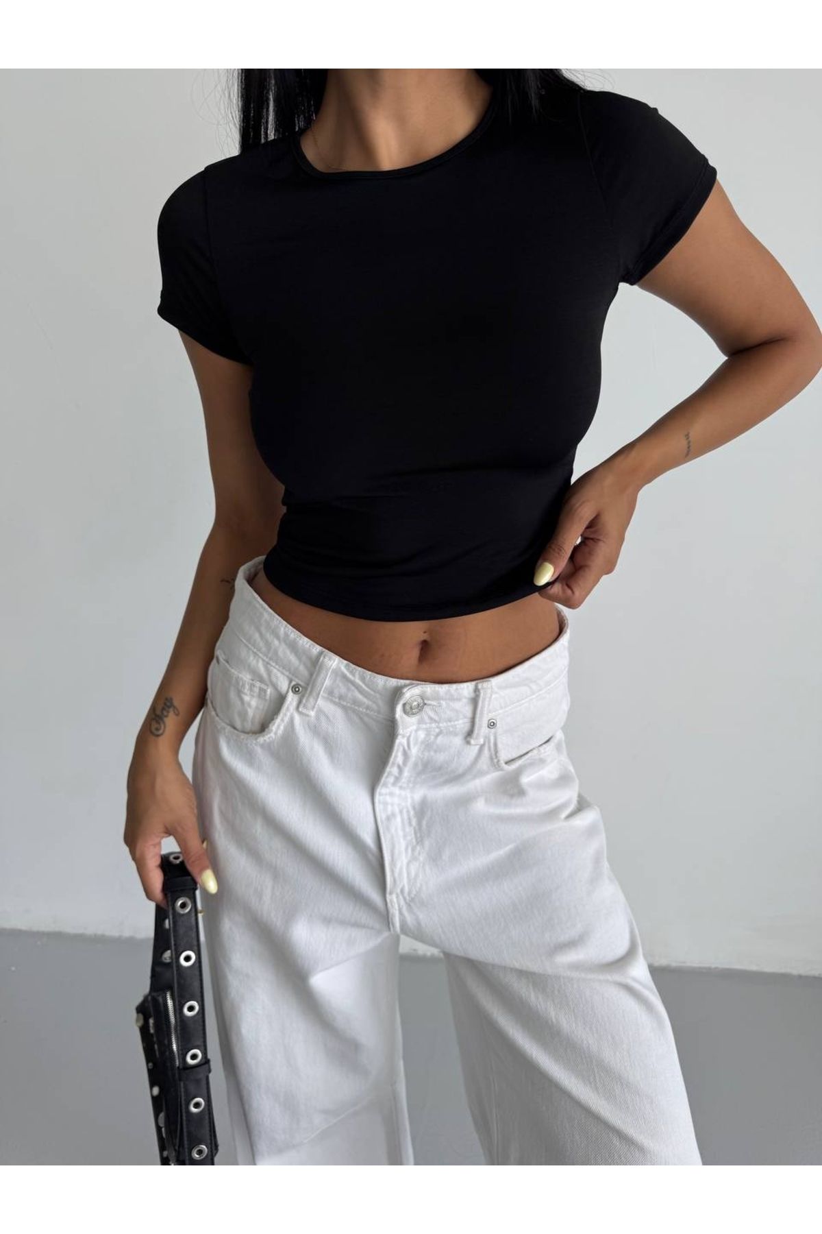 Buklemoda Basic Kısa Kol Sandy Bluz Siyah