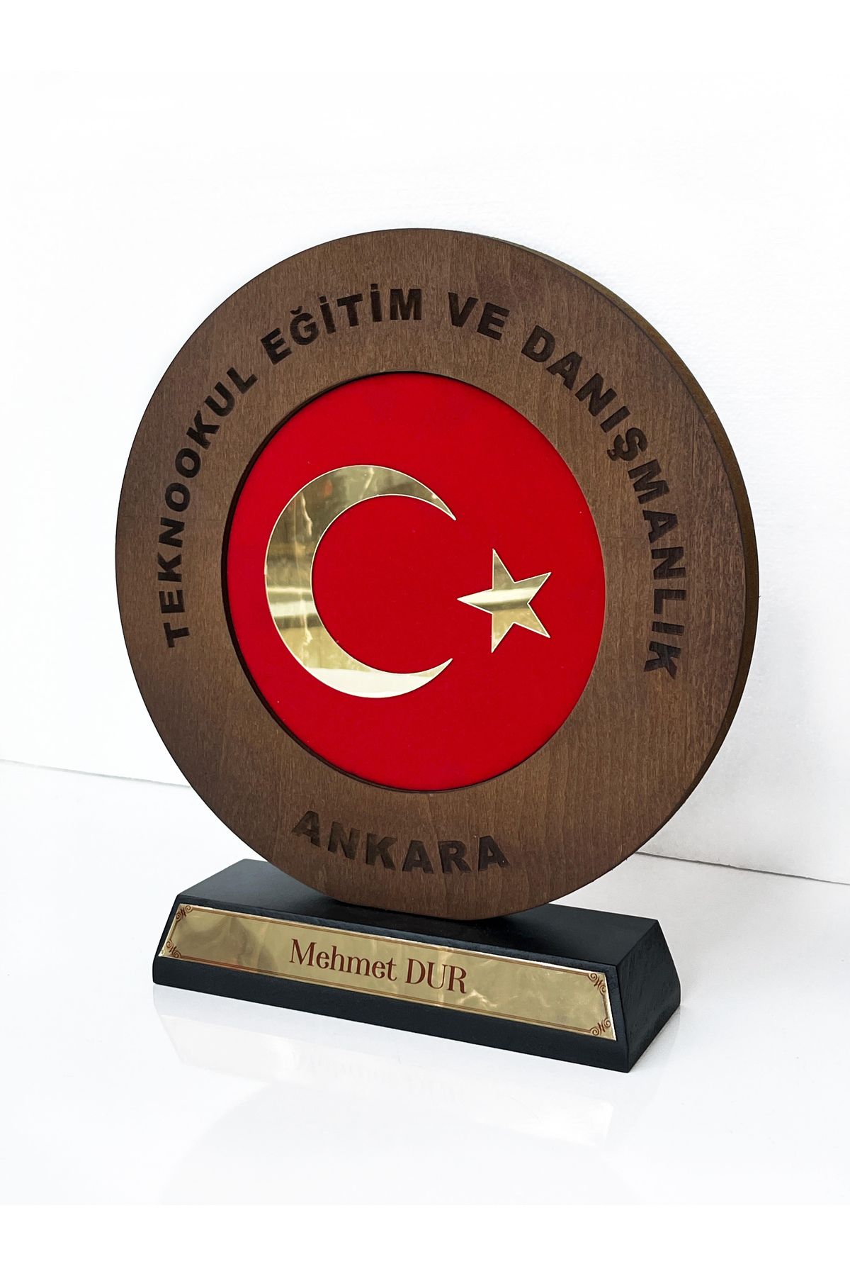 Teknookul Türk Bayraklı Kurumsal Plaket | Kişiye Özel Ahşap Masa Üstü Ödül | Eğitim ve Danışmanlık Hediyesi