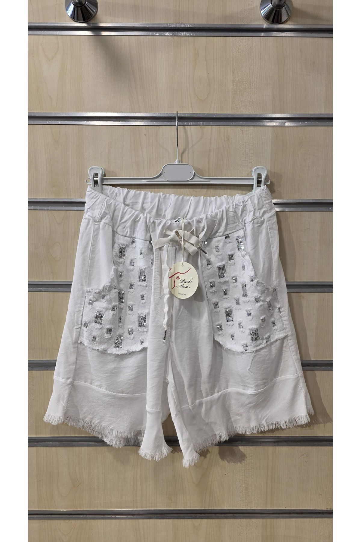 Park Moda İtalyan Şort Taşlı Çift Cepli Saçaklı