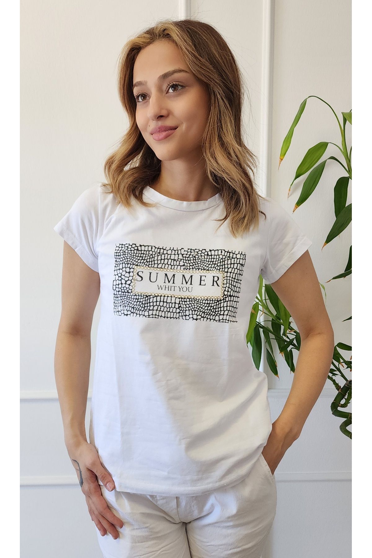 Ysatis Minik Taş Detaylı T-Shrit