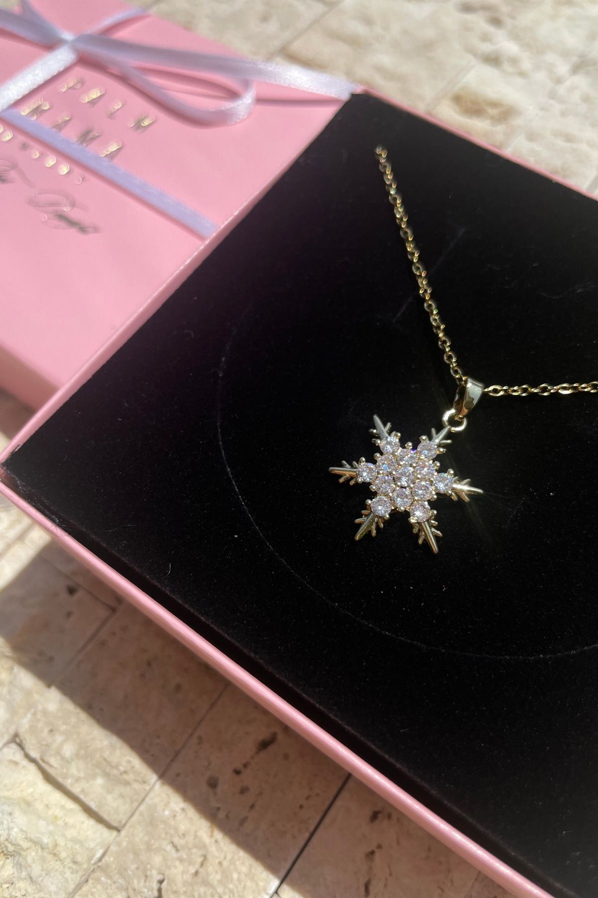 PALM MAMA JEWELRY Kar Tanesi ELSA Gold Zirkon Taşlı Paslanmaz Çelik Zincir Yılbaşı Hediye Kolye
