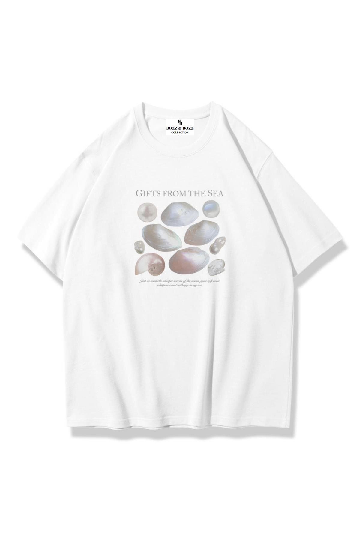 Bozz&Bozz Collection Unisex Oversize Gifts From The Sea T-shirt