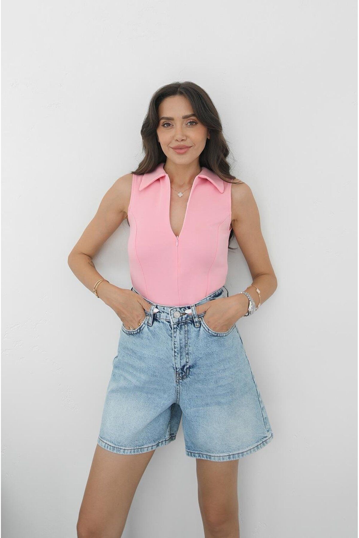 Havoş Pembe Sıfır Kol Fermuarlı Bluz