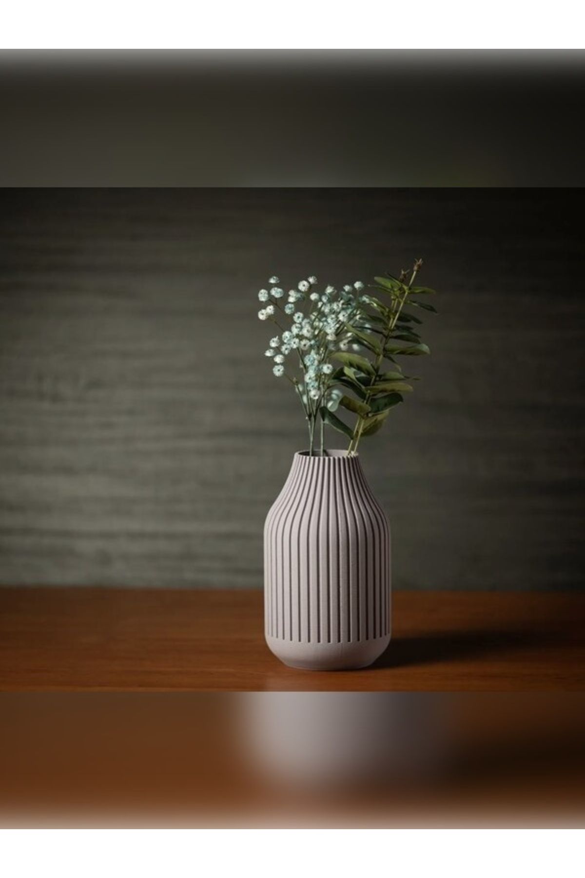 Shapely3D Dikey Oluklu Modern Dekoratif Vazo