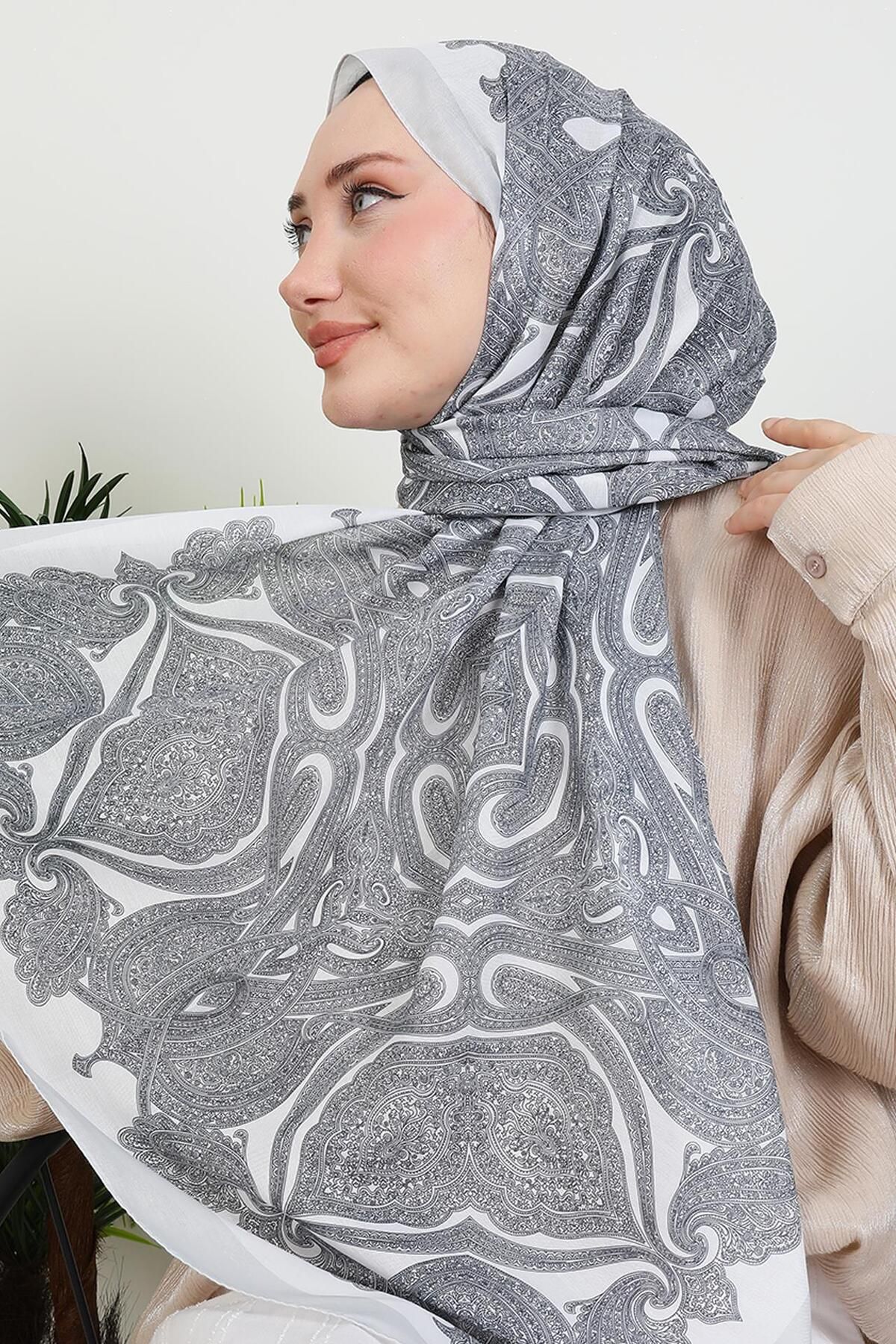 GİYZAMİLA Desenli Dijital Şal Açık Gri
