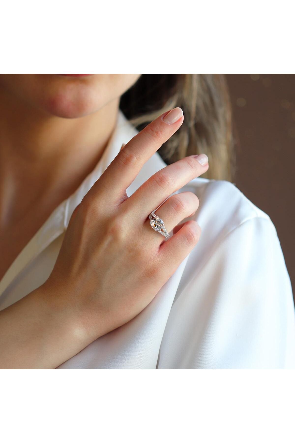 Necati Gün Sky Diamond Radiant 2.00Ct Gümüş Yüzük
