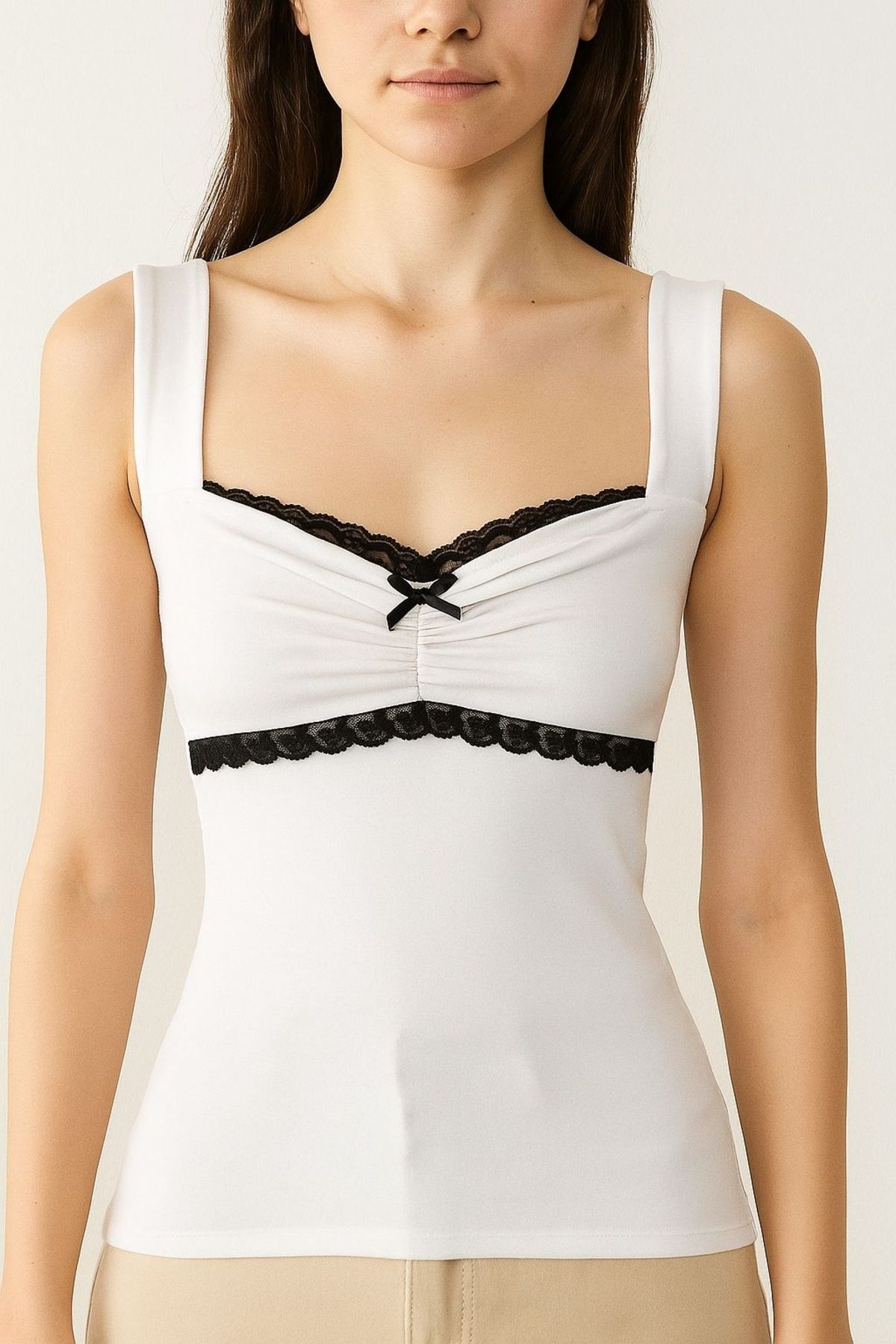 Karakedi Vintage Style Dantel Detaylı Askılı Body