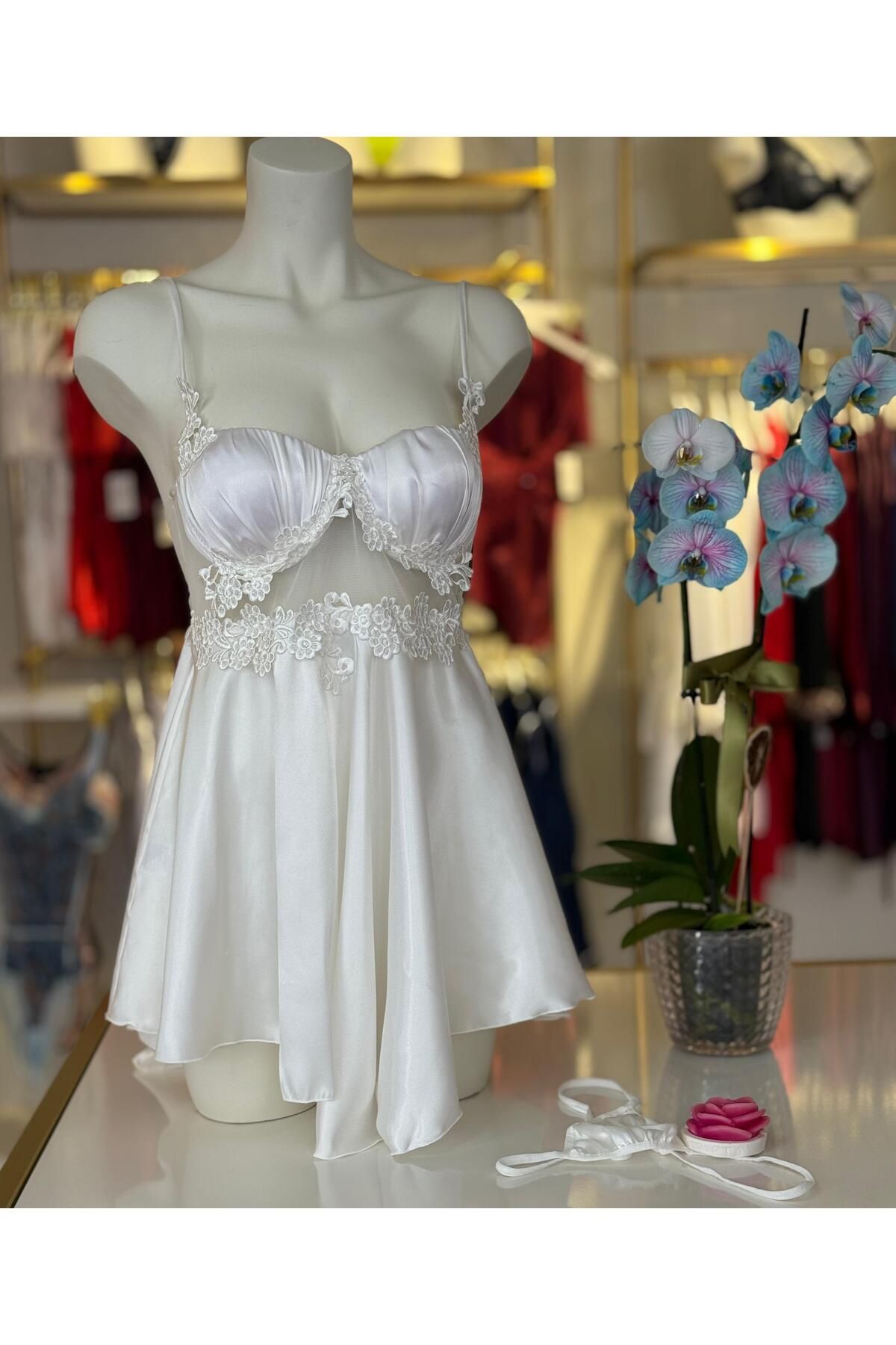 cdh çeyize dair herşey Honeymoon Touch Beyaz Güpür Detaylı Saten Gecelik 6890
