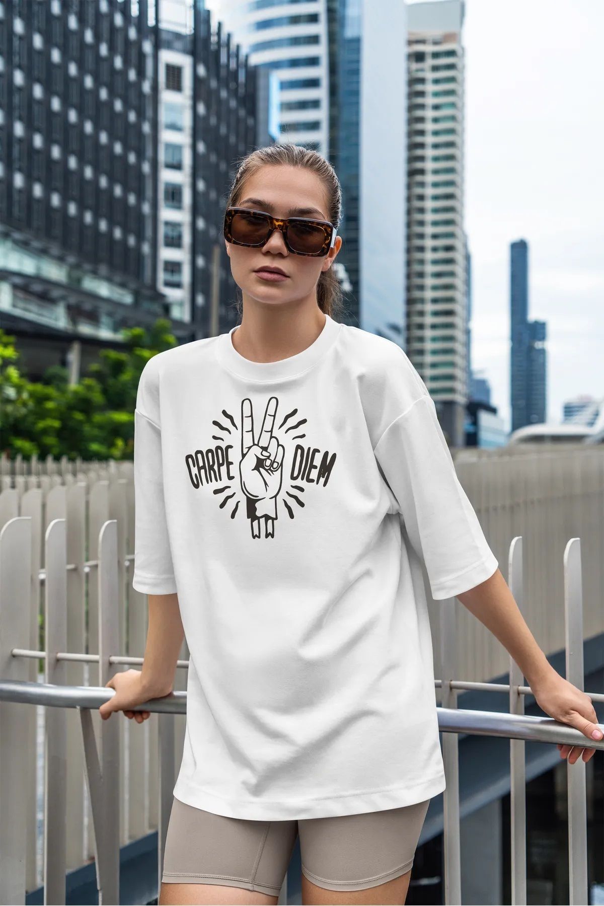 Hunors Sportswear & Company Unisex Kadın/Erkek Oversize Baskılı Pamuklu Bisiklet Yaka Kısa Kollu BEYAZ T-shirt