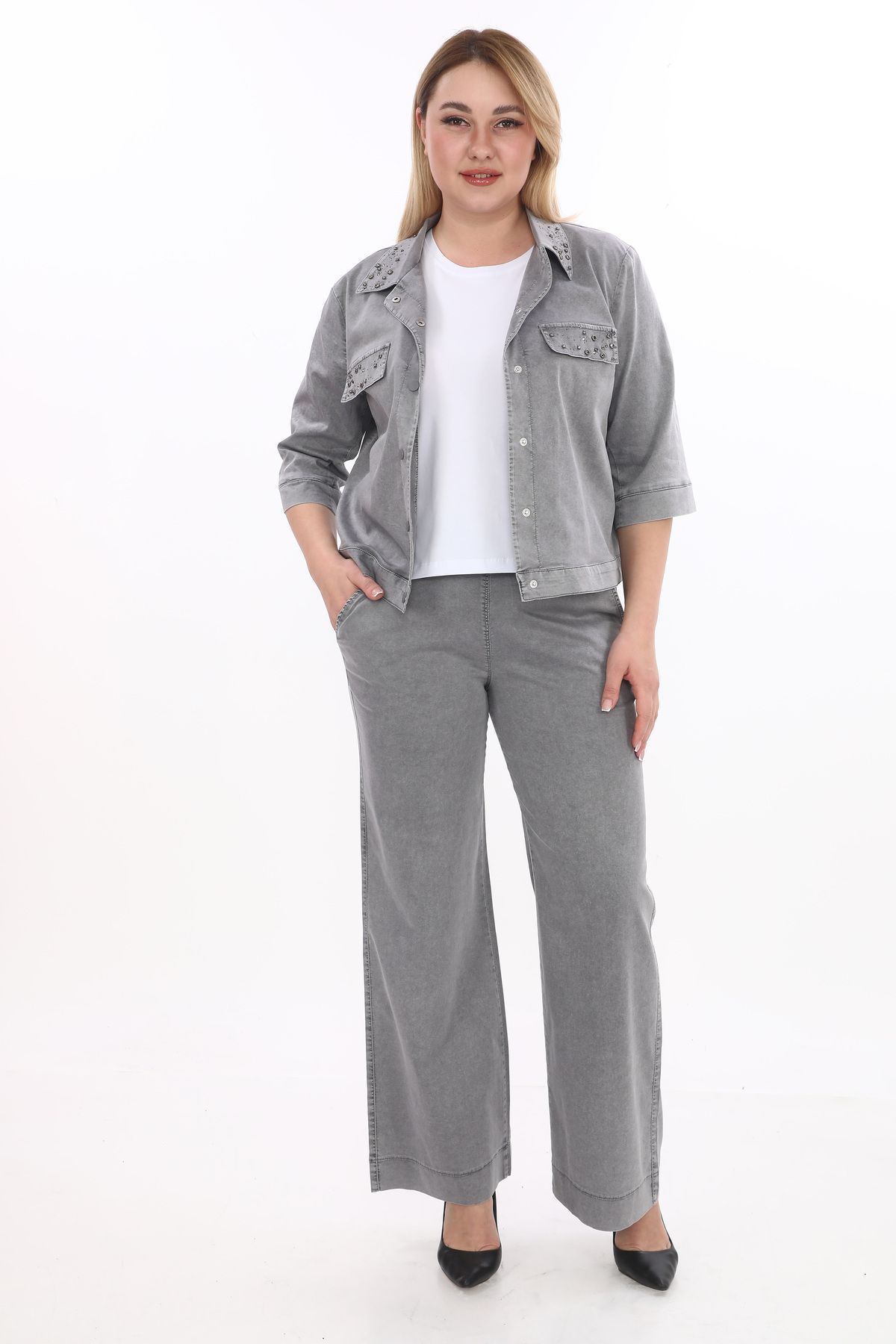 EXİTLİNE Kadın Üçlü Özel Taş İşlemeli Yazlık Füme Takım Ceket Pantolon Tshirt