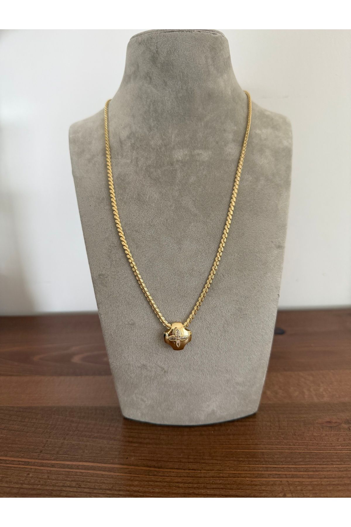 Zenara Accessories Minik taşlı minimalist paslanmaz çelik kolye
