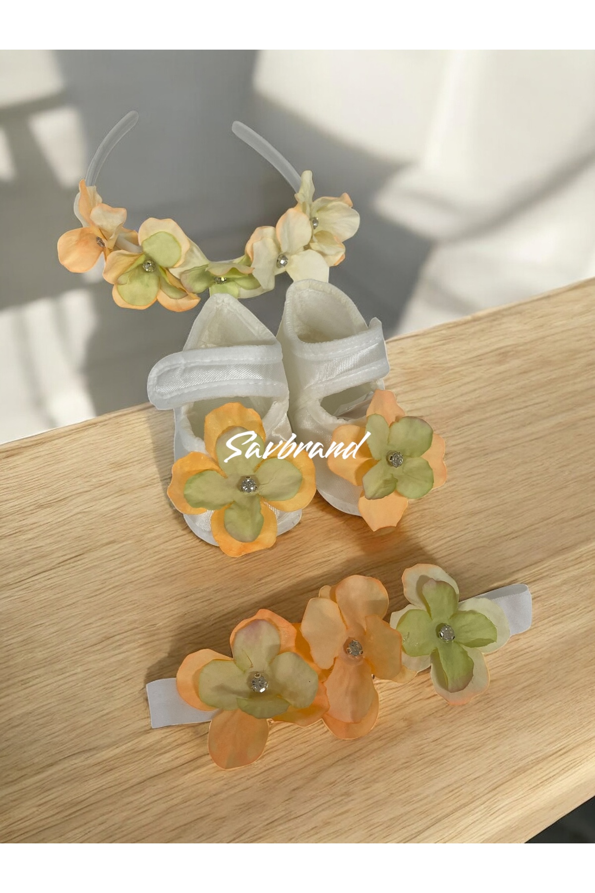 SavBrand Ortancalı Lohusa Anne Tacı Bandanası ve Bebek Patiği fotoğrafı 4 (önizleme)