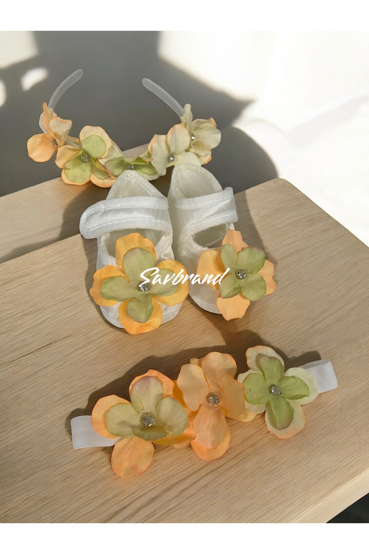 SavBrand Ortancalı Lohusa Anne Tacı Bandanası ve Bebek Patiği fotoğrafı 3 (önizleme)