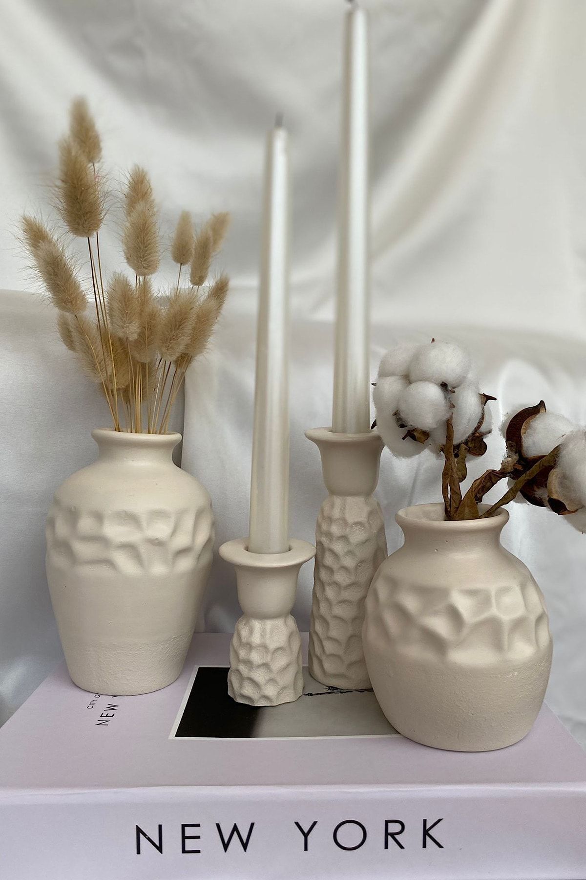 Saatistan Şık ve modern 4'lü dekoratif set, evinizin atmosferini güzelleştirir.