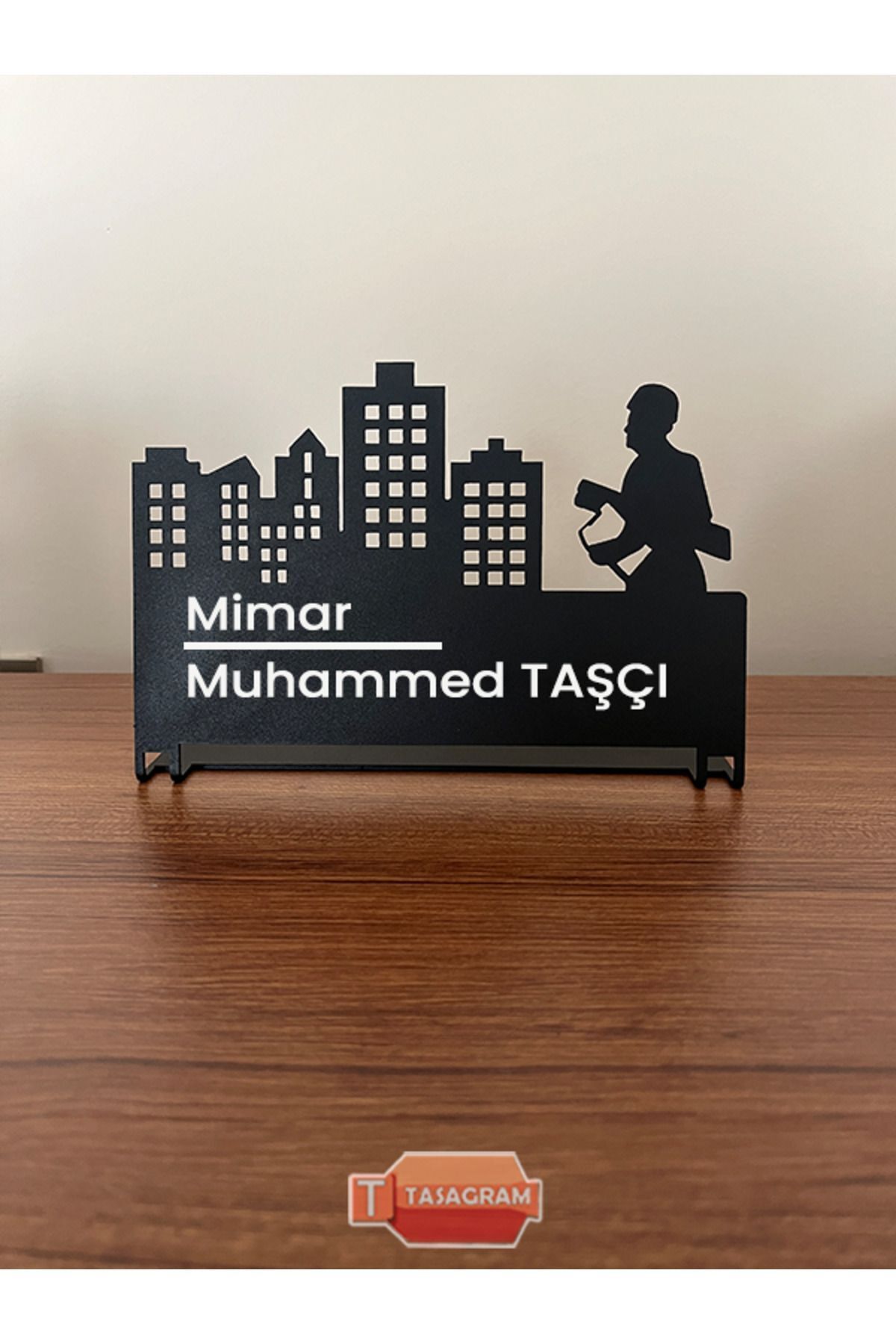 Saatistan Erkek Mimar Masa Dekoru, şık ve modern tasarım, siyah renk seçeneğiyle uyum sağlar