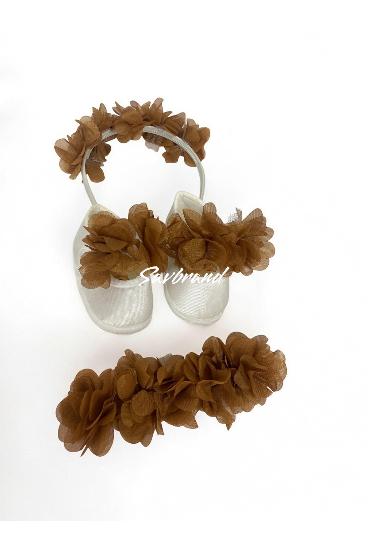 SavBrand Lazer Çiçekli Lohusa Anne Tacı Bandanası ve Bebek Patiği fotoğrafı 4 (önizleme)