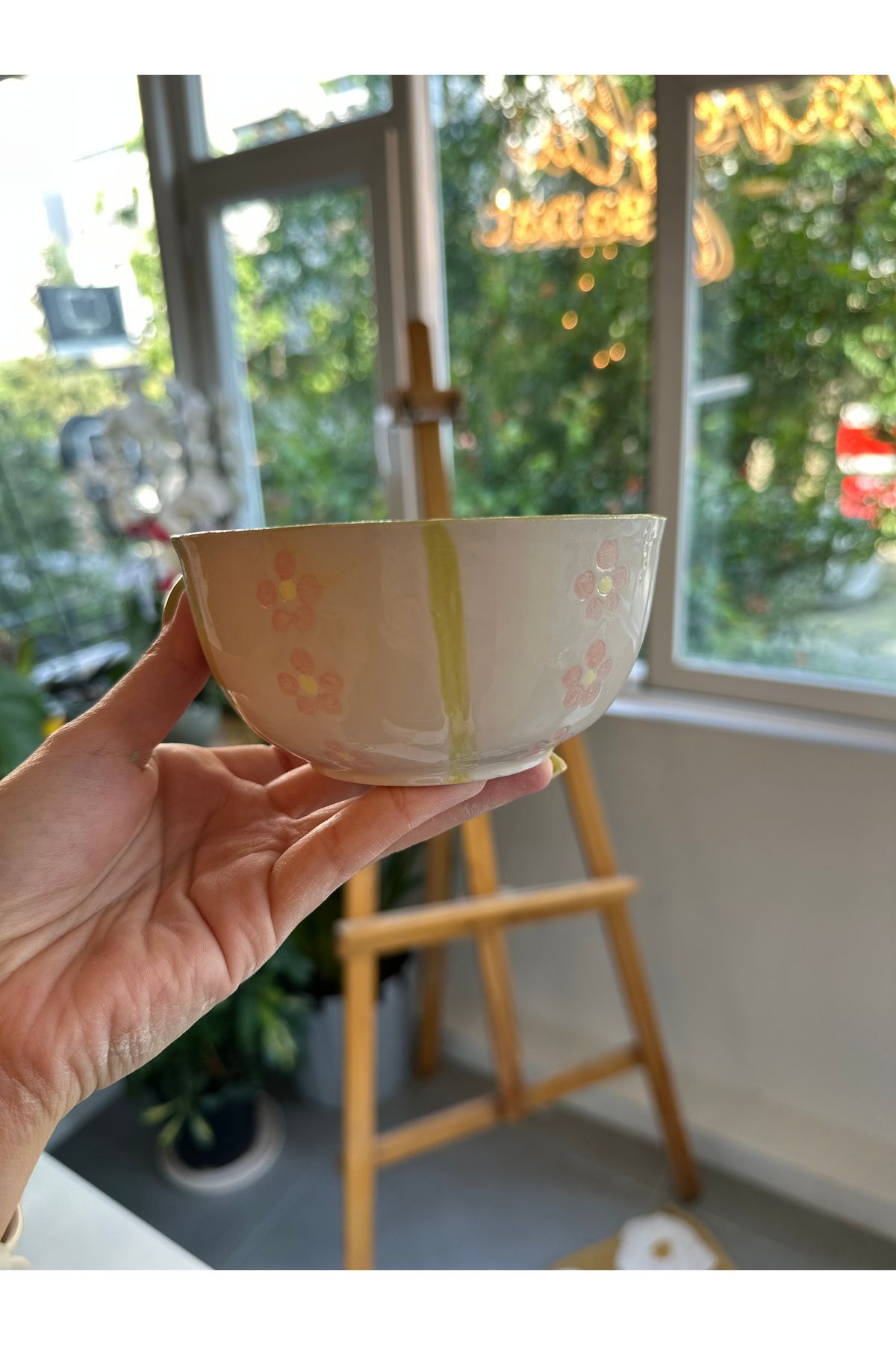 Vaveyla Sanat El Yapımı Yeşil İç Yüzeyli Çiçek Desenli Seramik Kase – Renkli & Vintage Tasarım