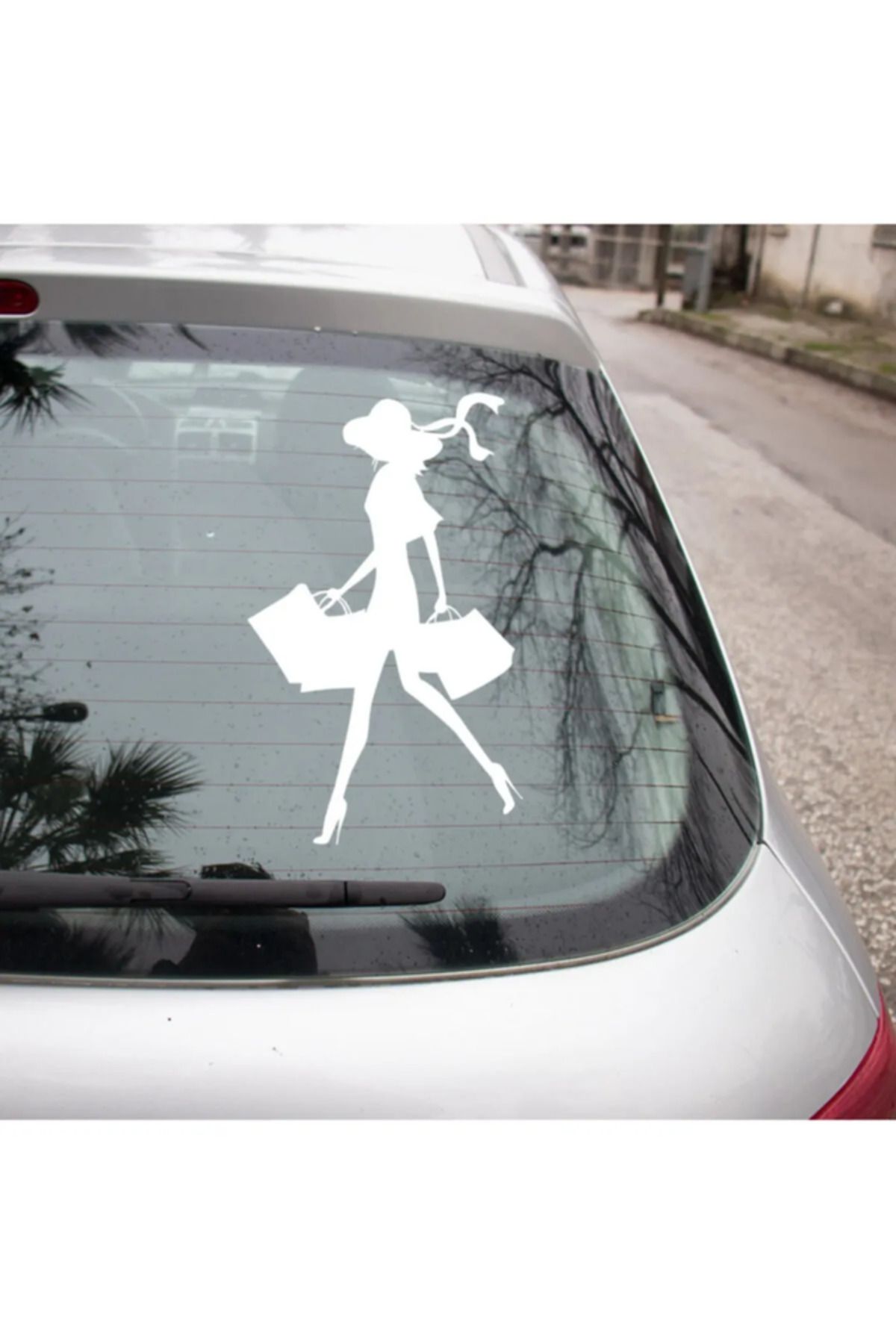 TSC Alışveriş Yapan Kadın Sticker Oto Araba Etiket Beyaz Renk 18CM