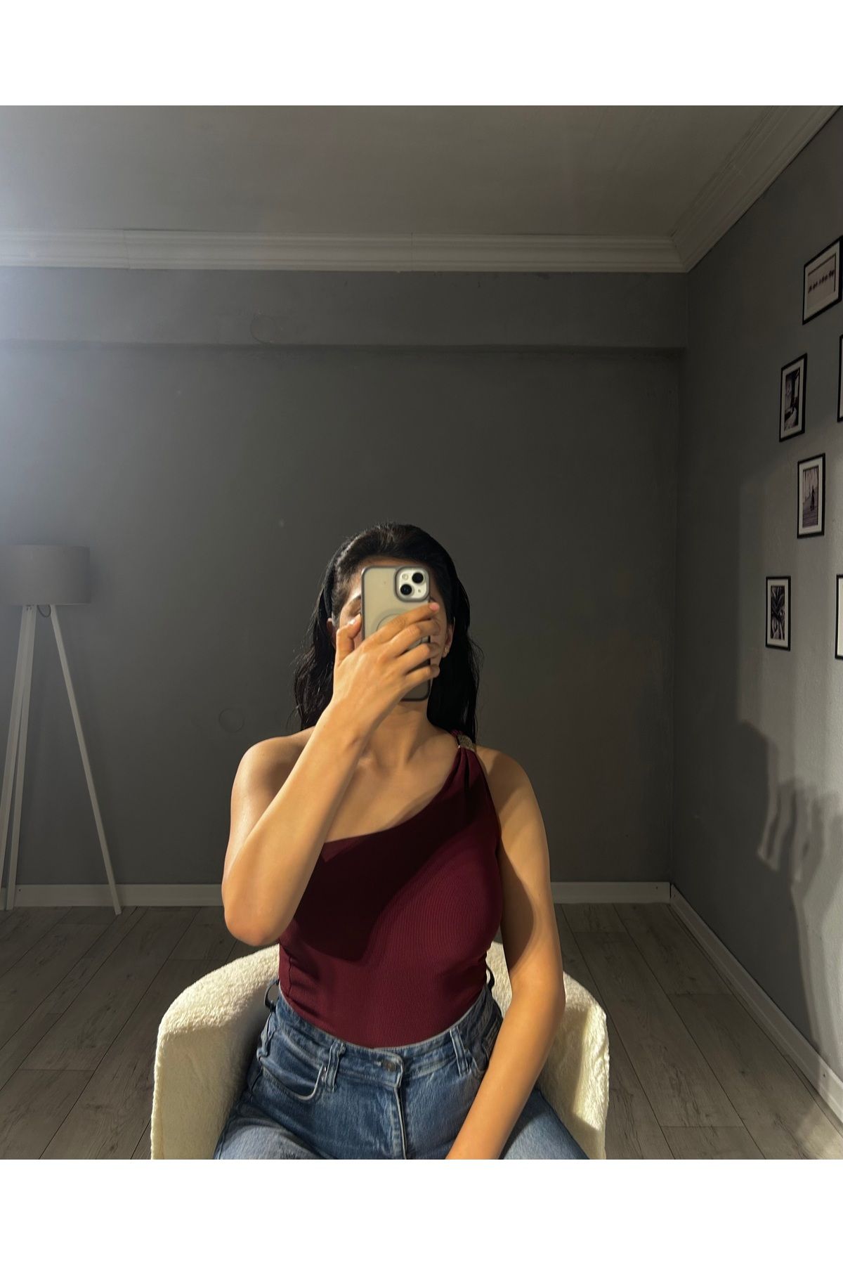 Kozayf Bordo Tek Omuz Gold Aksesuarlı Crop