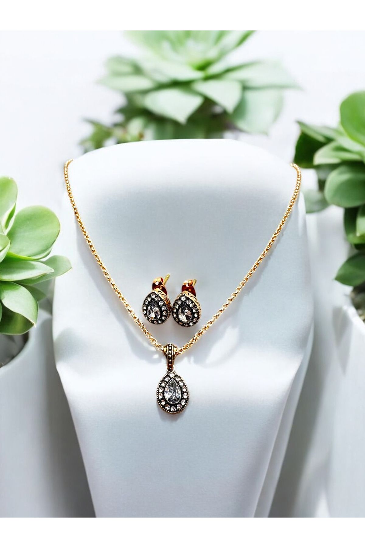FUYA JEWELLERY Zirkon Damla Taş Kolye, Küpe Set