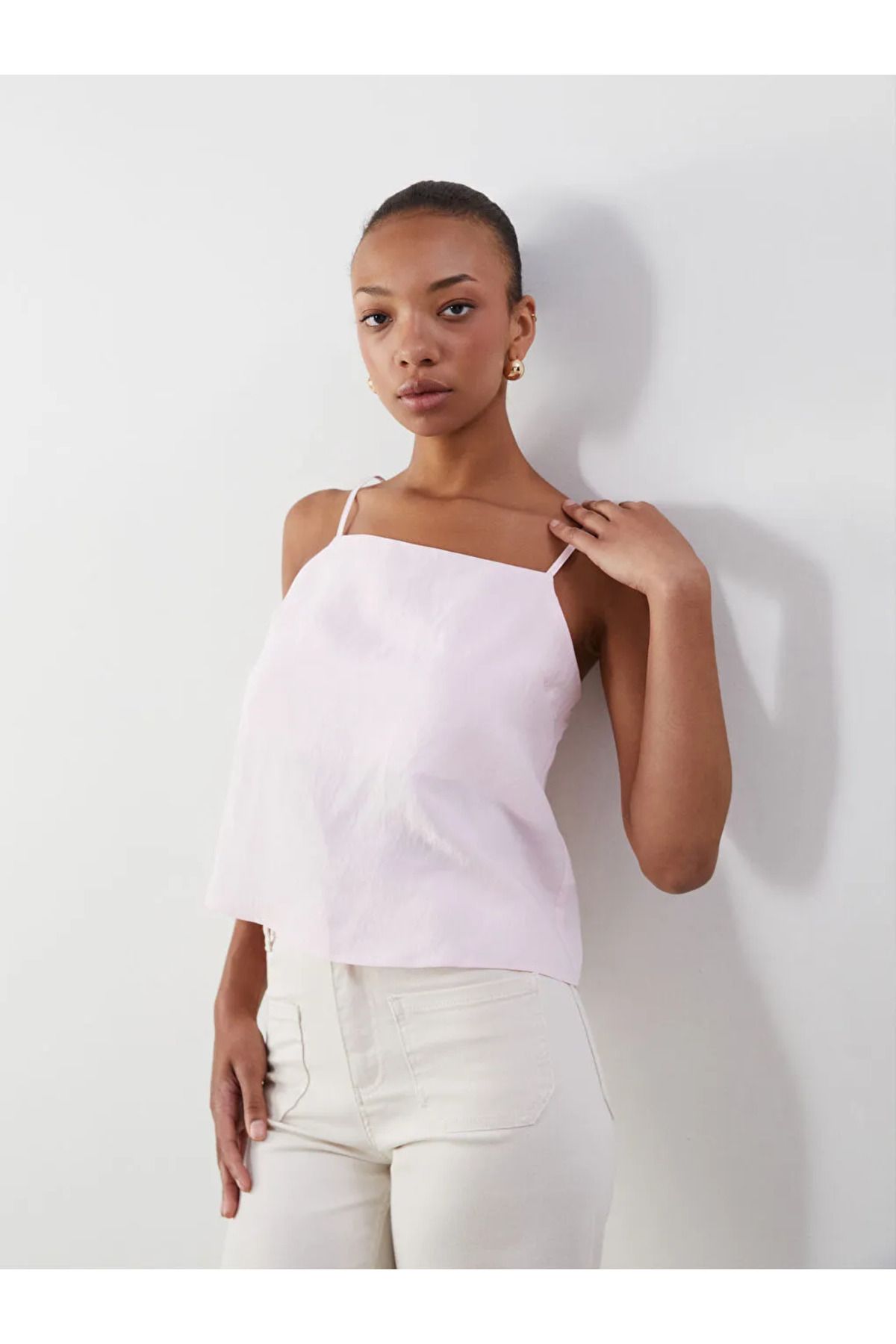 LC Waikiki LCW Vision Pembe Kare Yaka Askılı Modal Karışımlı Crop Bluz