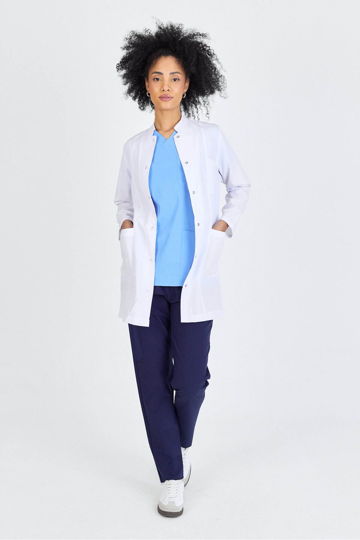 KARGA ÜNİFORMA Hakim Yaka Beyaz Önlük Orta Boy Doktor Öğretmen Hemşire Laboratuvar Eczacı Önlüğü
