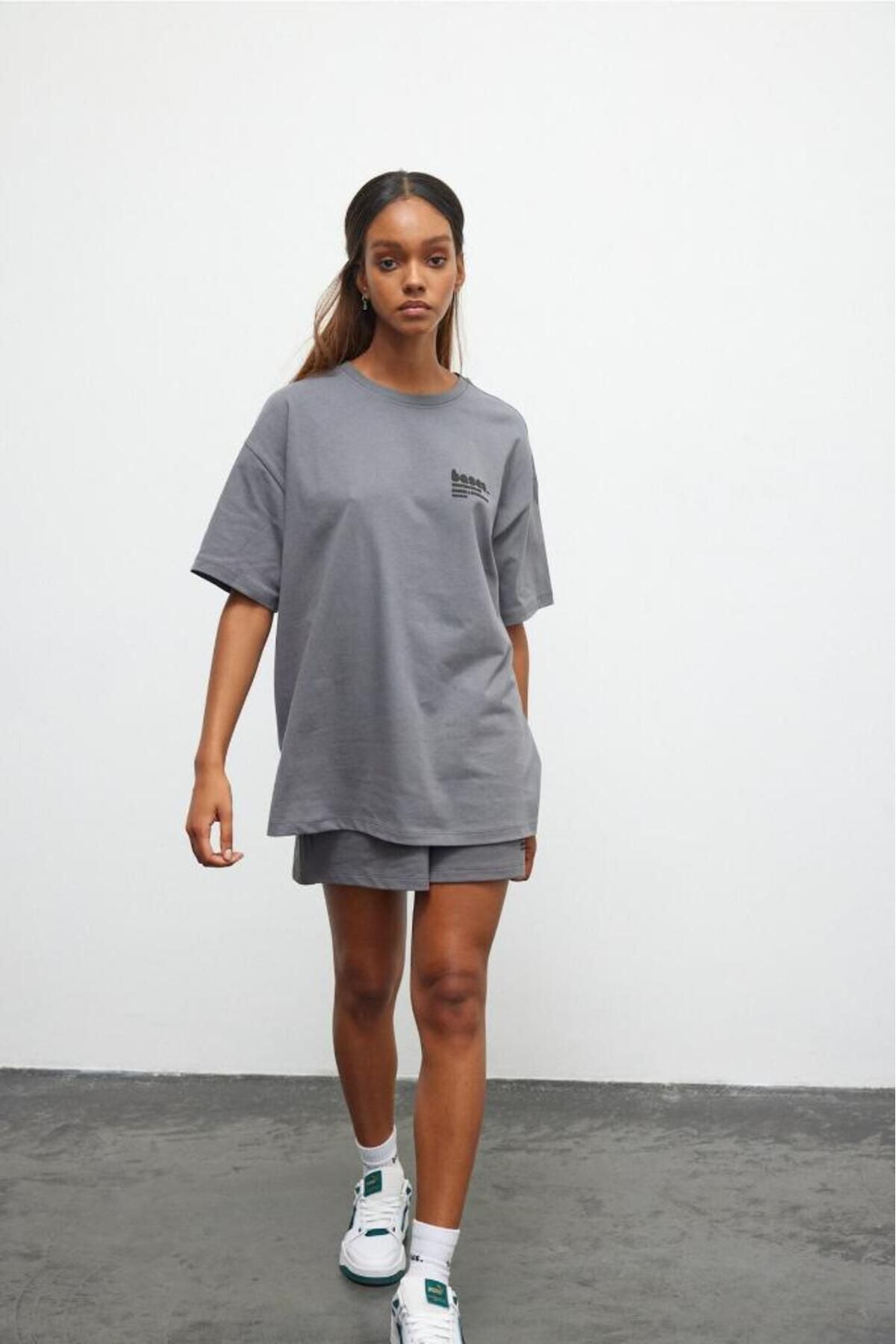 bases. Puff Baskılı Bisiklet Yaka Oversize T-shirt