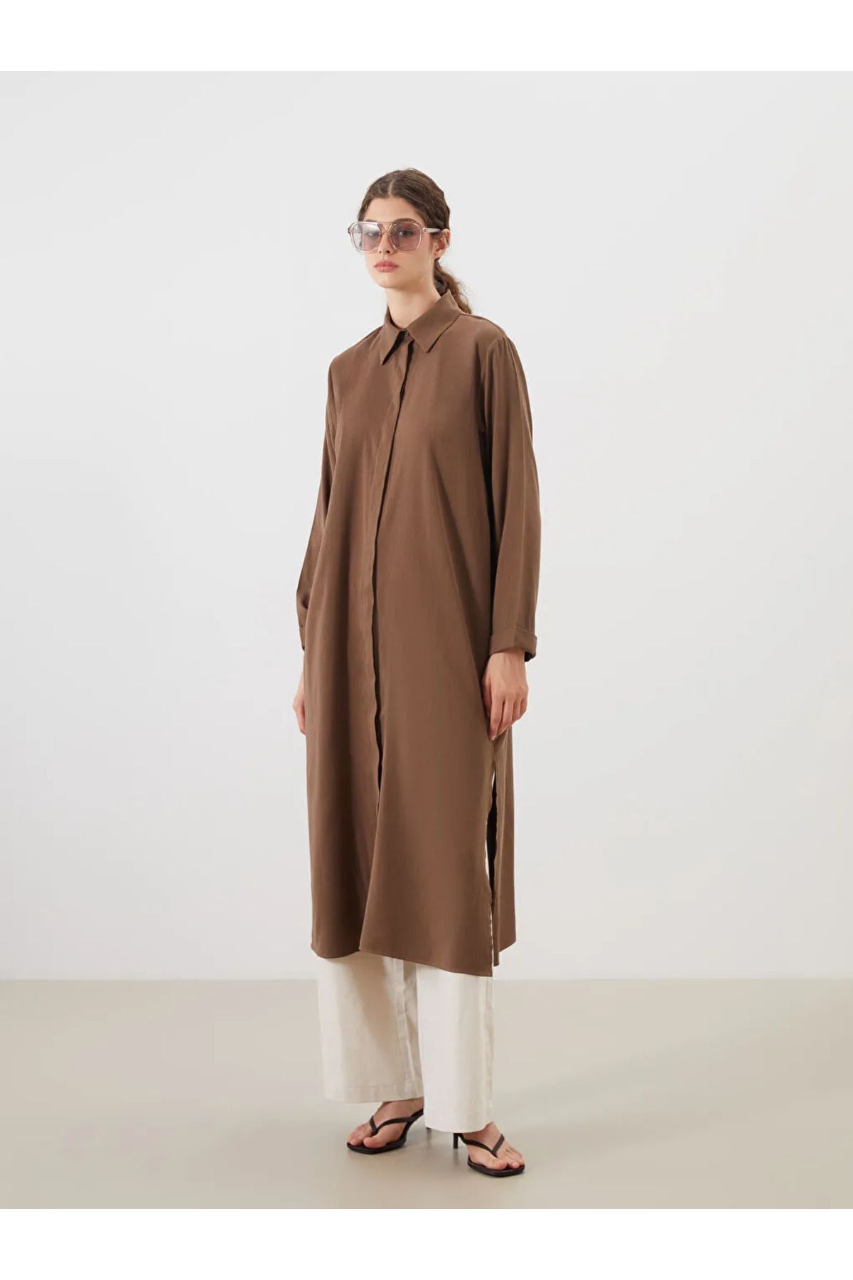 LC Waikiki LCW Modest Kahverengi Keten Karışımlı Kadın Gömlek Tunik