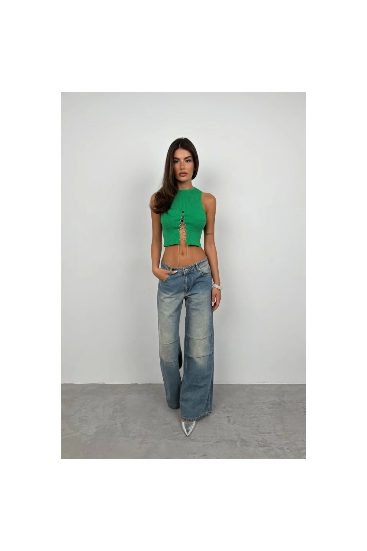 Marsilyan - Taş Detay Dekolteli Crop Bluz