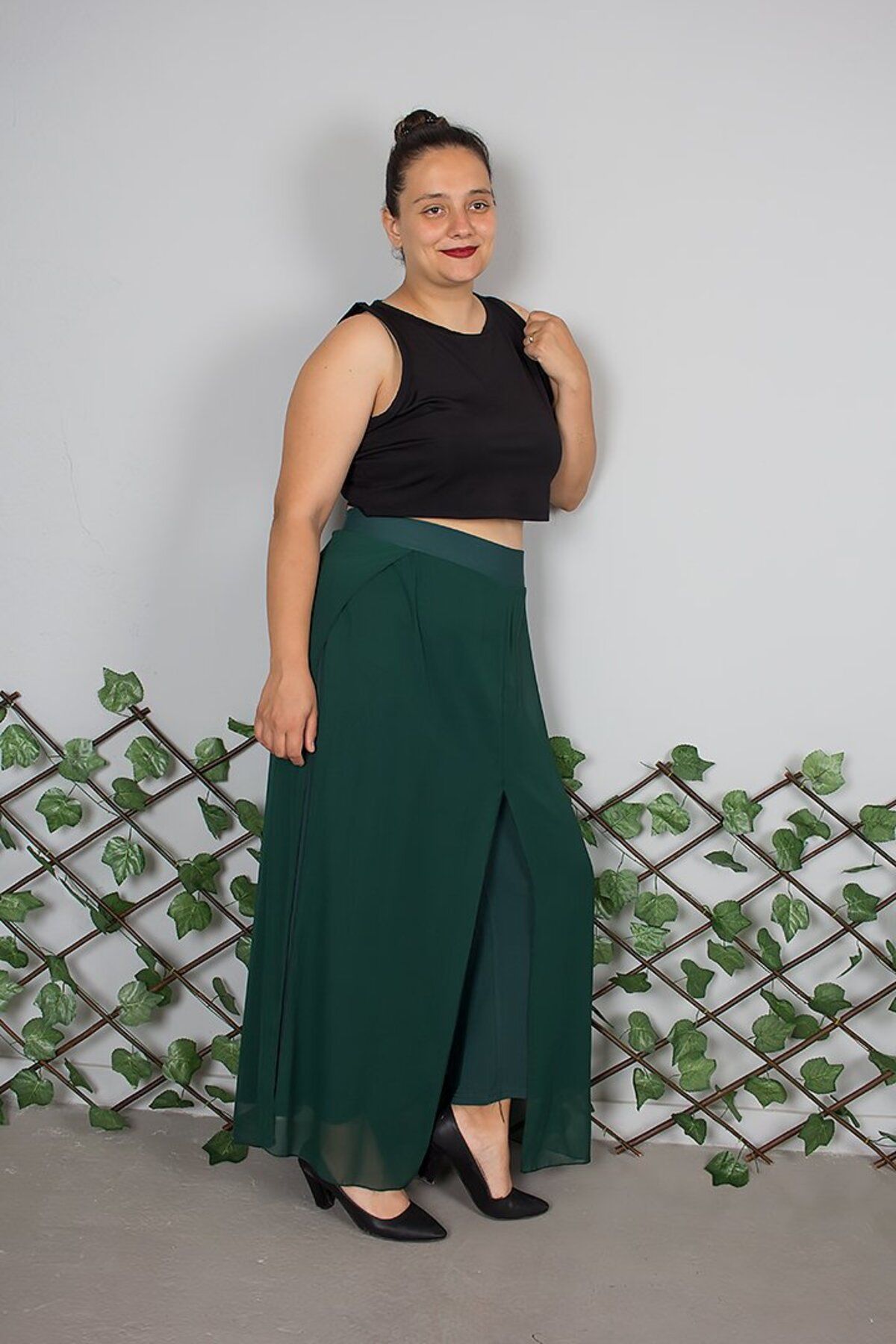 Truva XXL-Plus Size Chiffon Green Baggy Trousers – Candy Fabric Inside, Comfortable and Stylish Design between Sizes 44/54 2